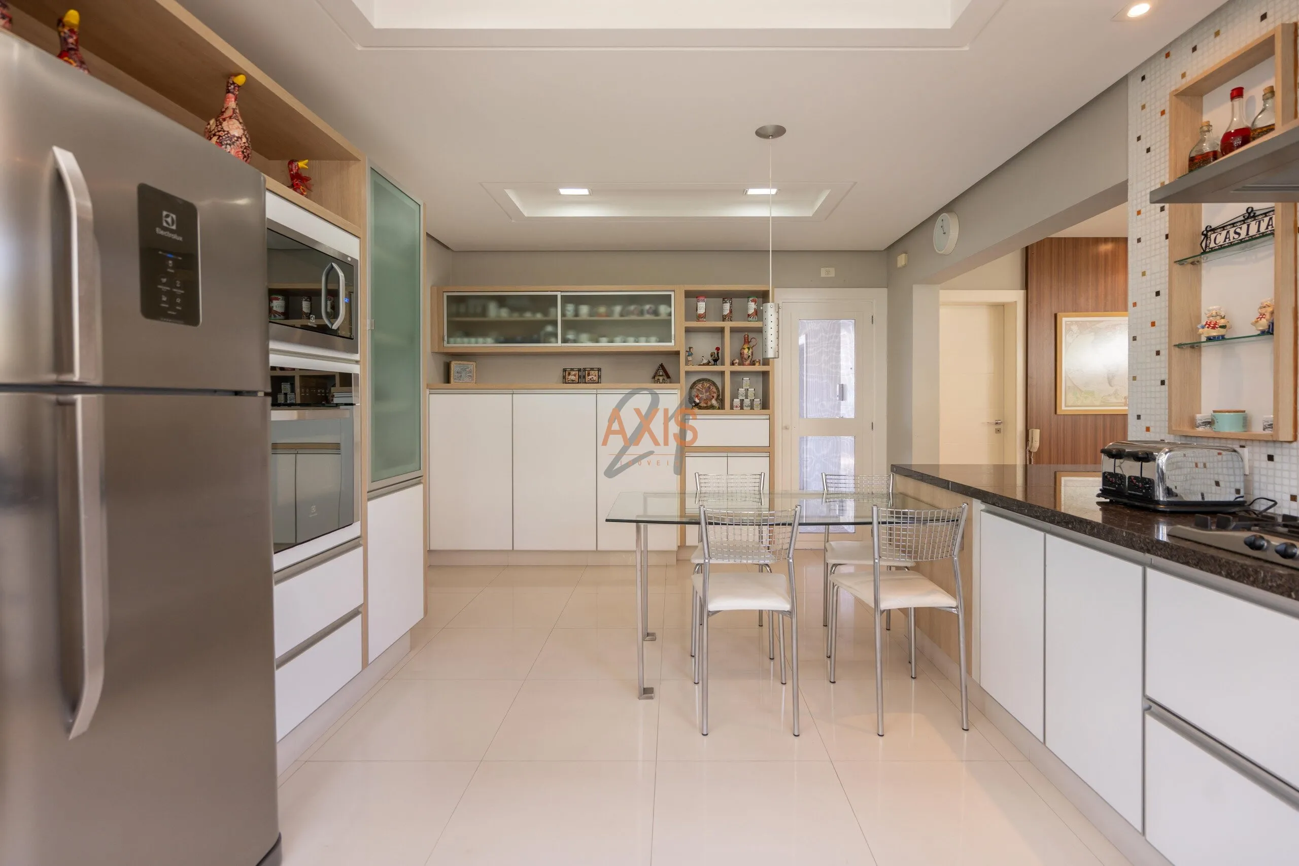 Casa de 4 Suítes à Venda no Green Valley Condominium | Santa Felicidade  Curitiba — foto 17