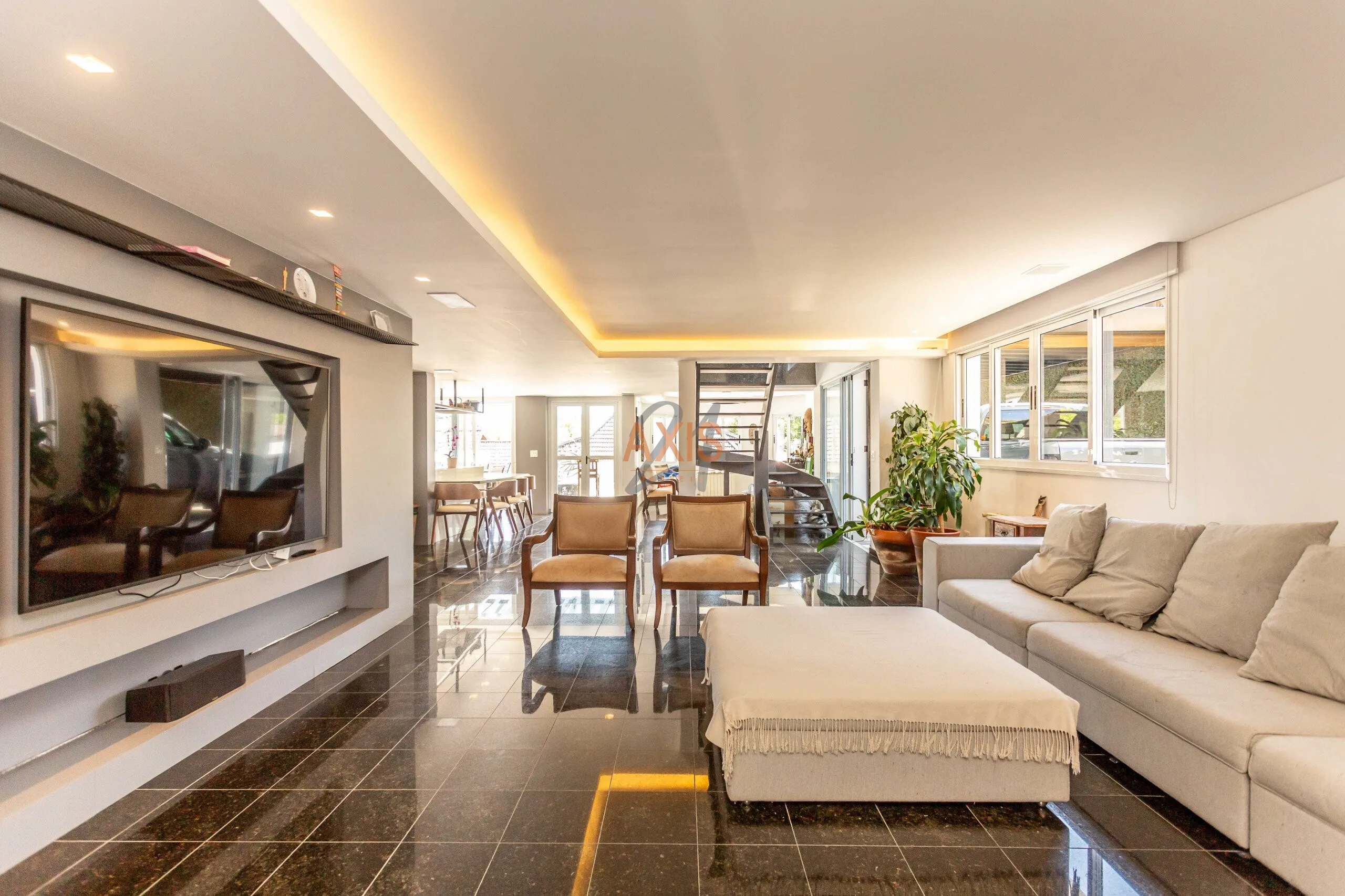 Casa de 4 Suites à Venda no Condomínio Montmartre |  Santa Felicidade  Curitiba — foto 4