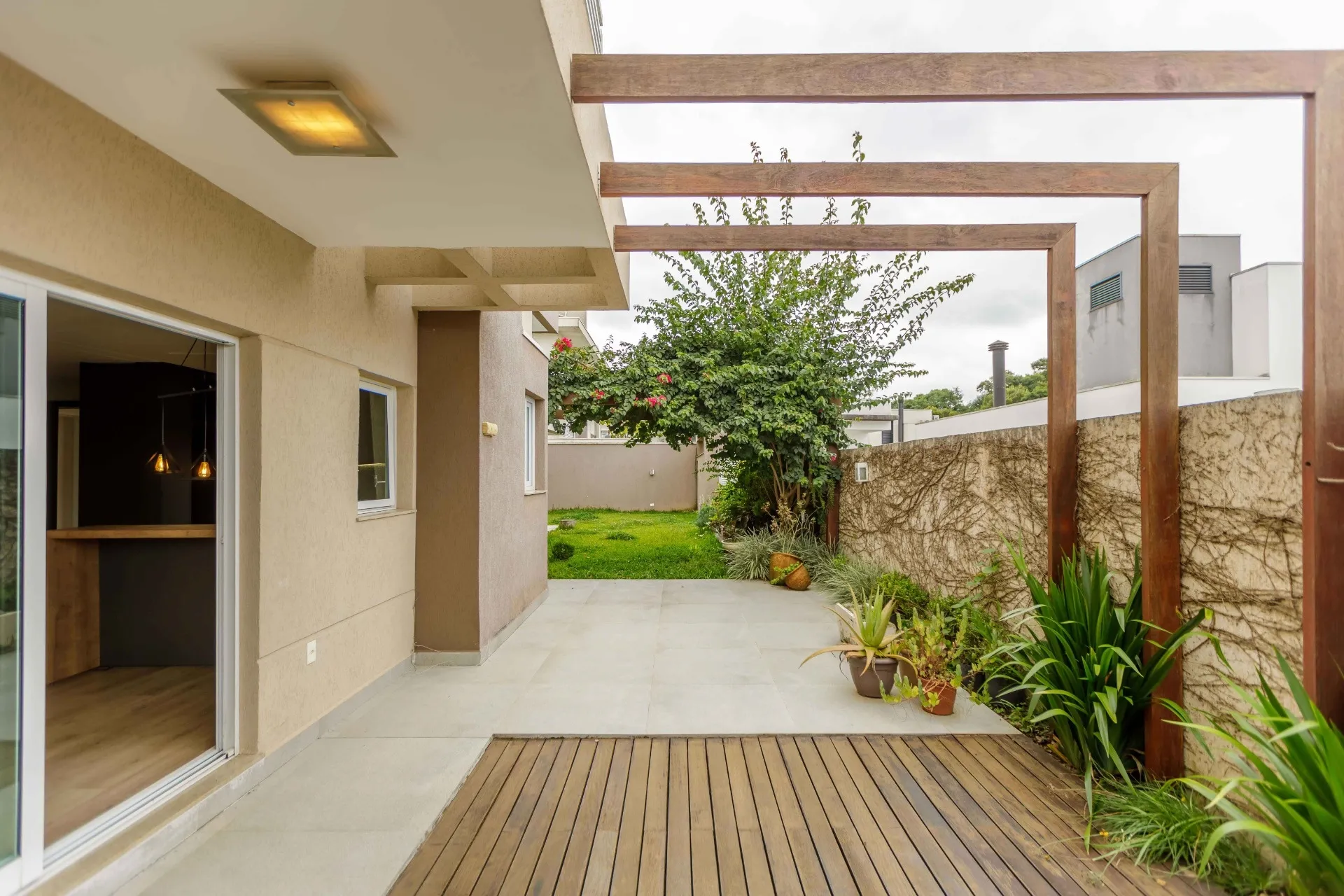 Casa de 4 Suítes à Venda  no Condomínio Mirabelle | Campo Comprido  Curitiba — foto 2
