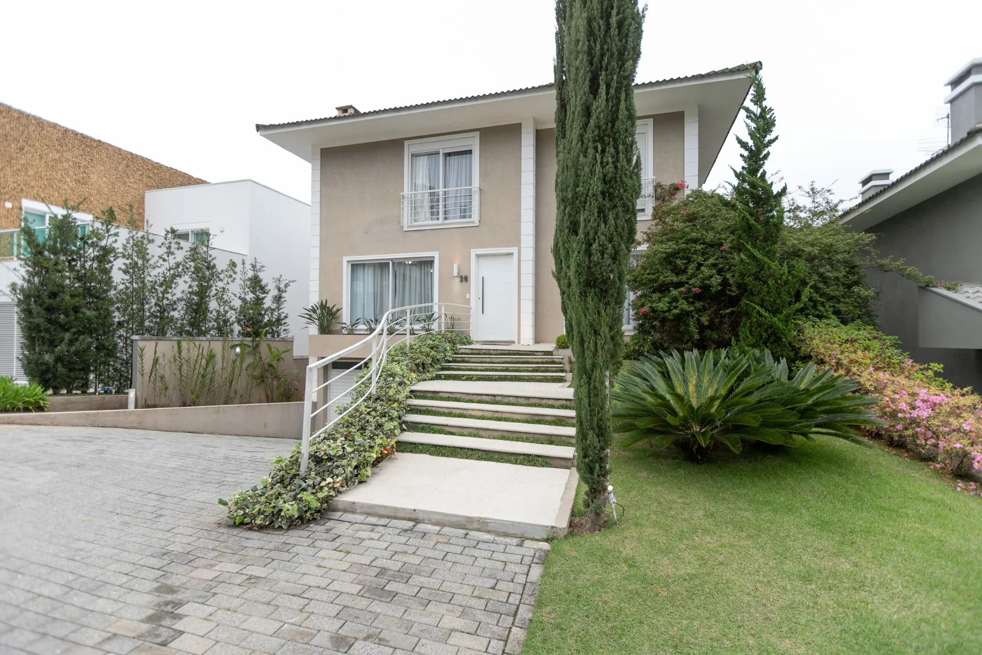 Casa  de 4 Quartos à Venda no Condomínio Le Parc | Pilarzinho Curitiba — foto 1