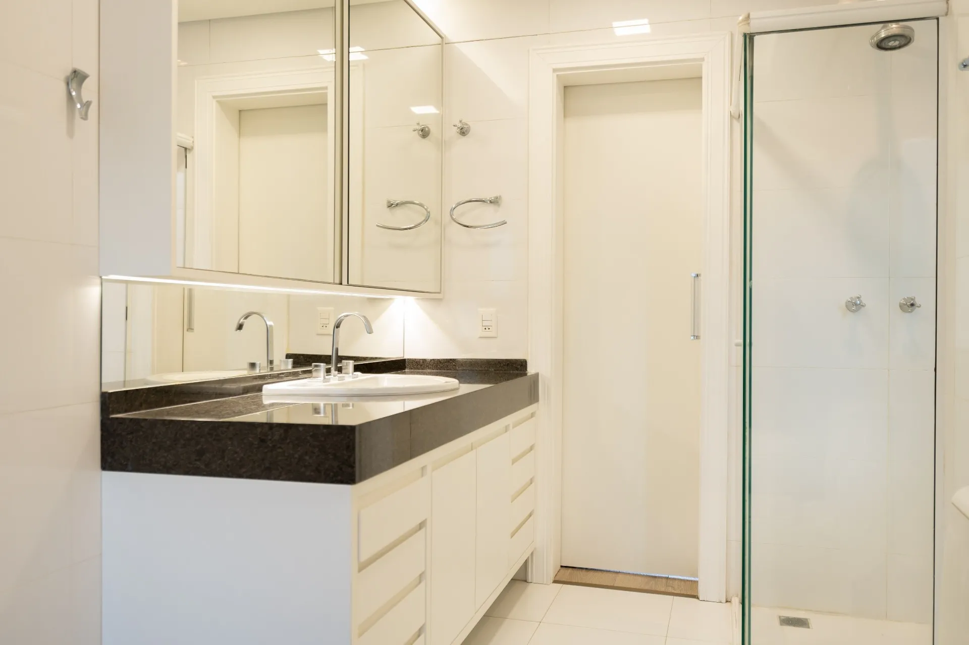 Casa de 4 Suítes à Venda no Condomínio Le Parc | Pilarzinho  Curitiba — foto 24