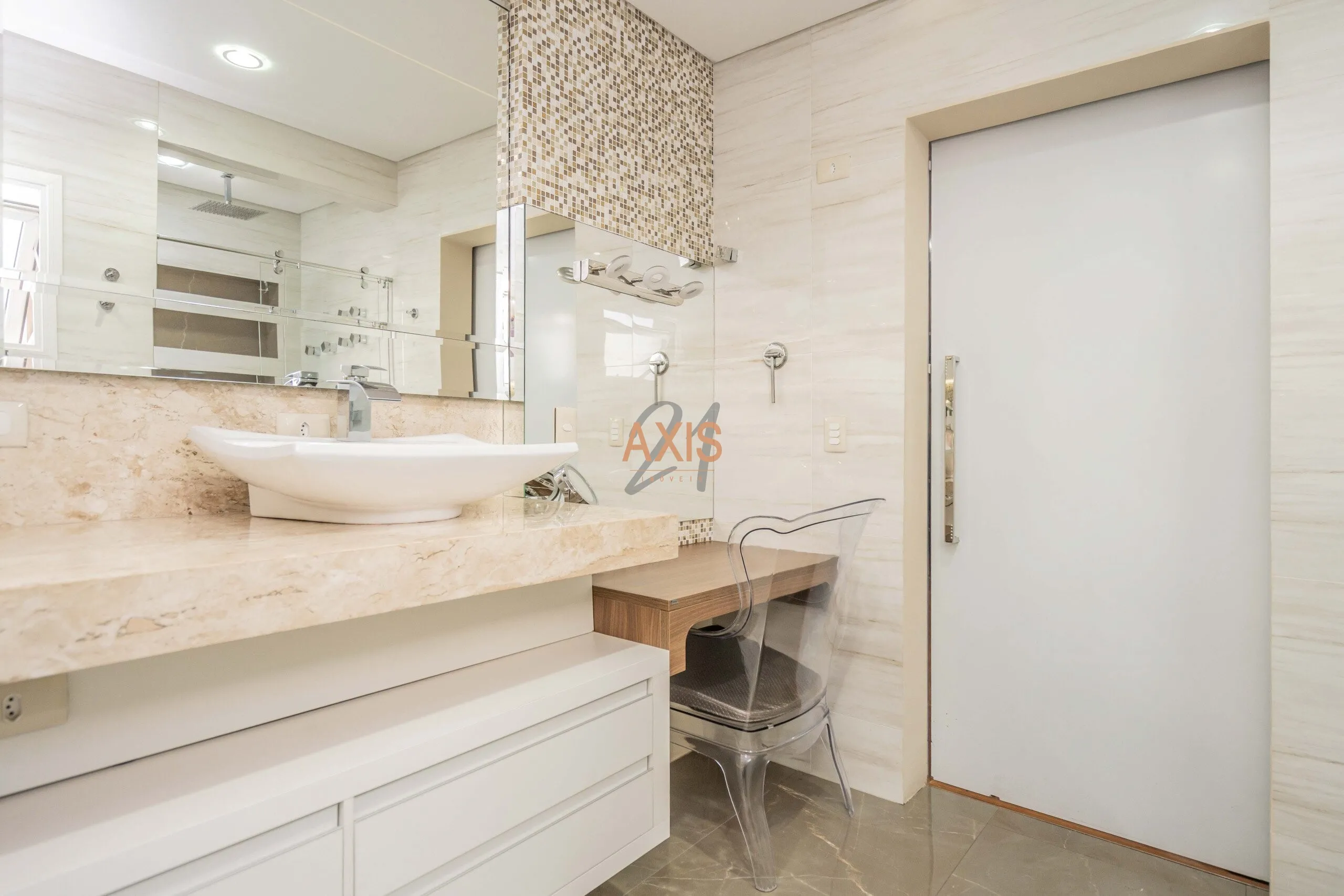 Casa de  3 Suítes à Venda no Residencial Costa Ferrara | Cascatinha  Curitiba — foto 22