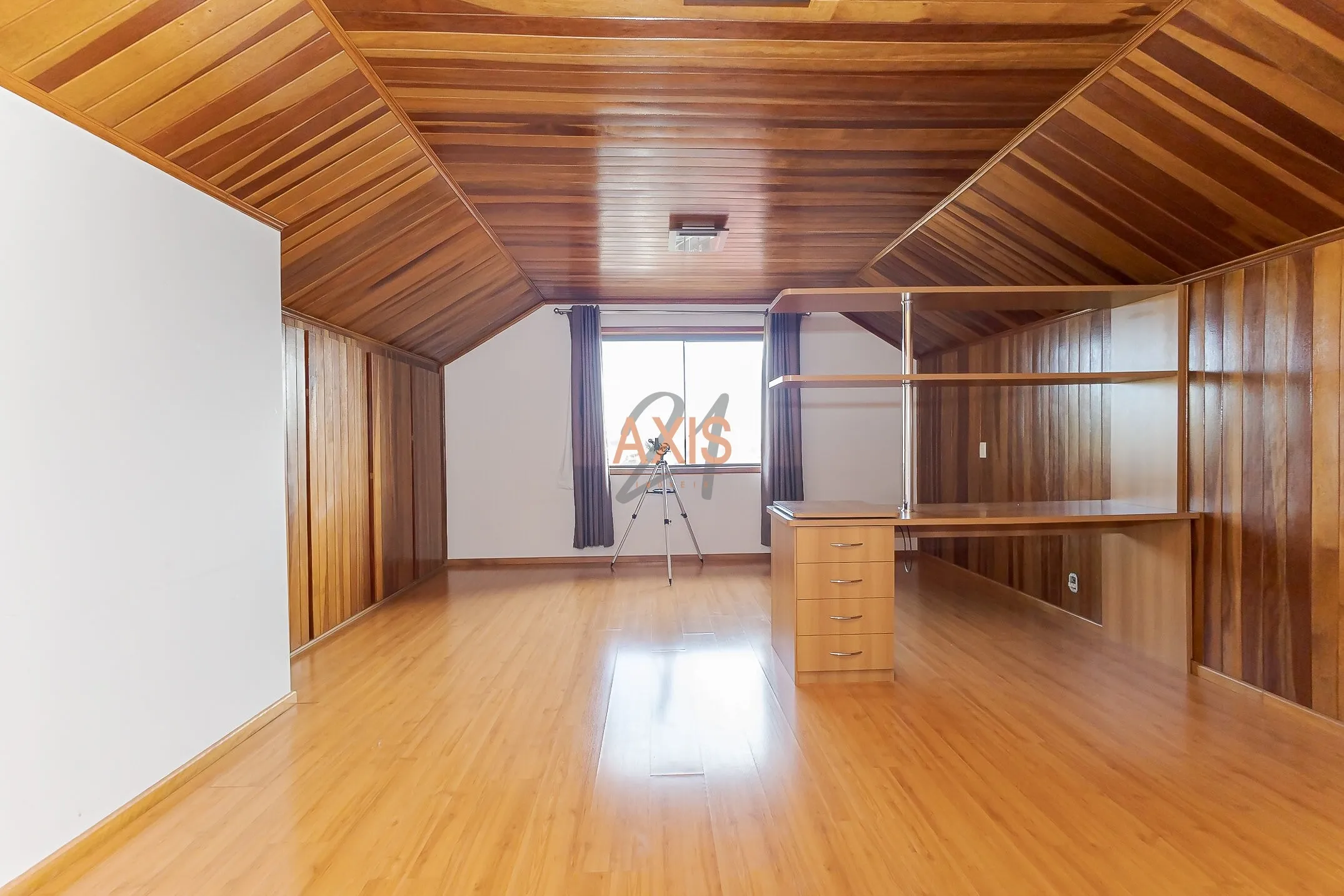Casa de 5 Suítes à Venda no Condomínio Tirol das Torres |  Uberaba Curitiba — foto 22