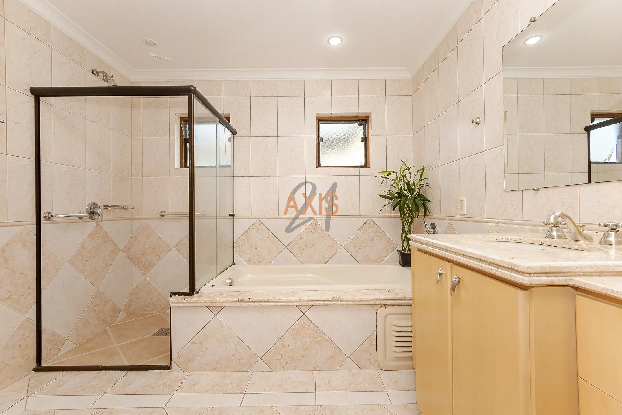 Casa de 5 Suítes à Venda no Condomínio Tirol das Torres |  Uberaba Curitiba — foto 21