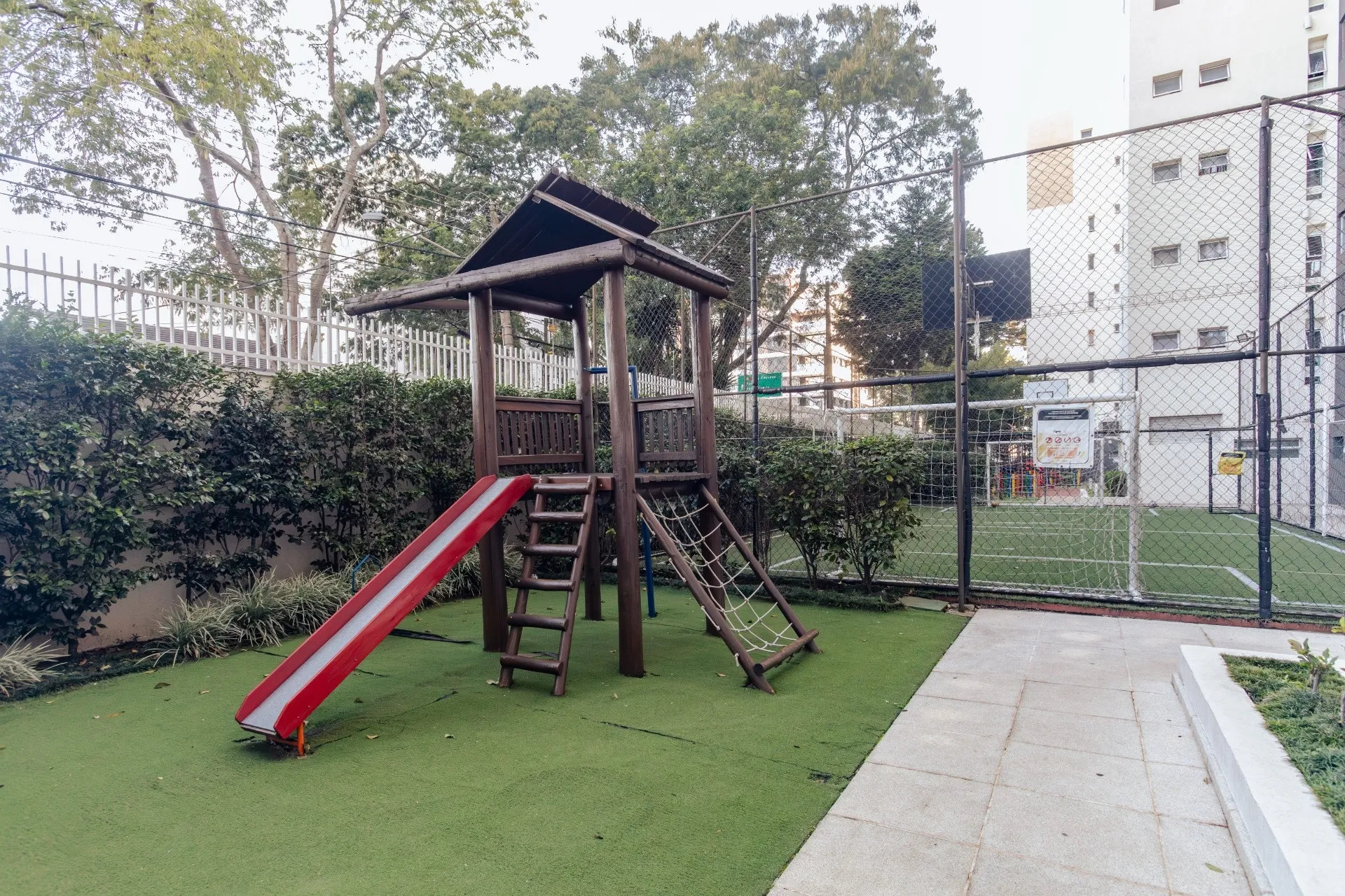 Apartamento de 4 Quartos à Venda no Edifício Quartier | Água Verde Curitiba — foto 31