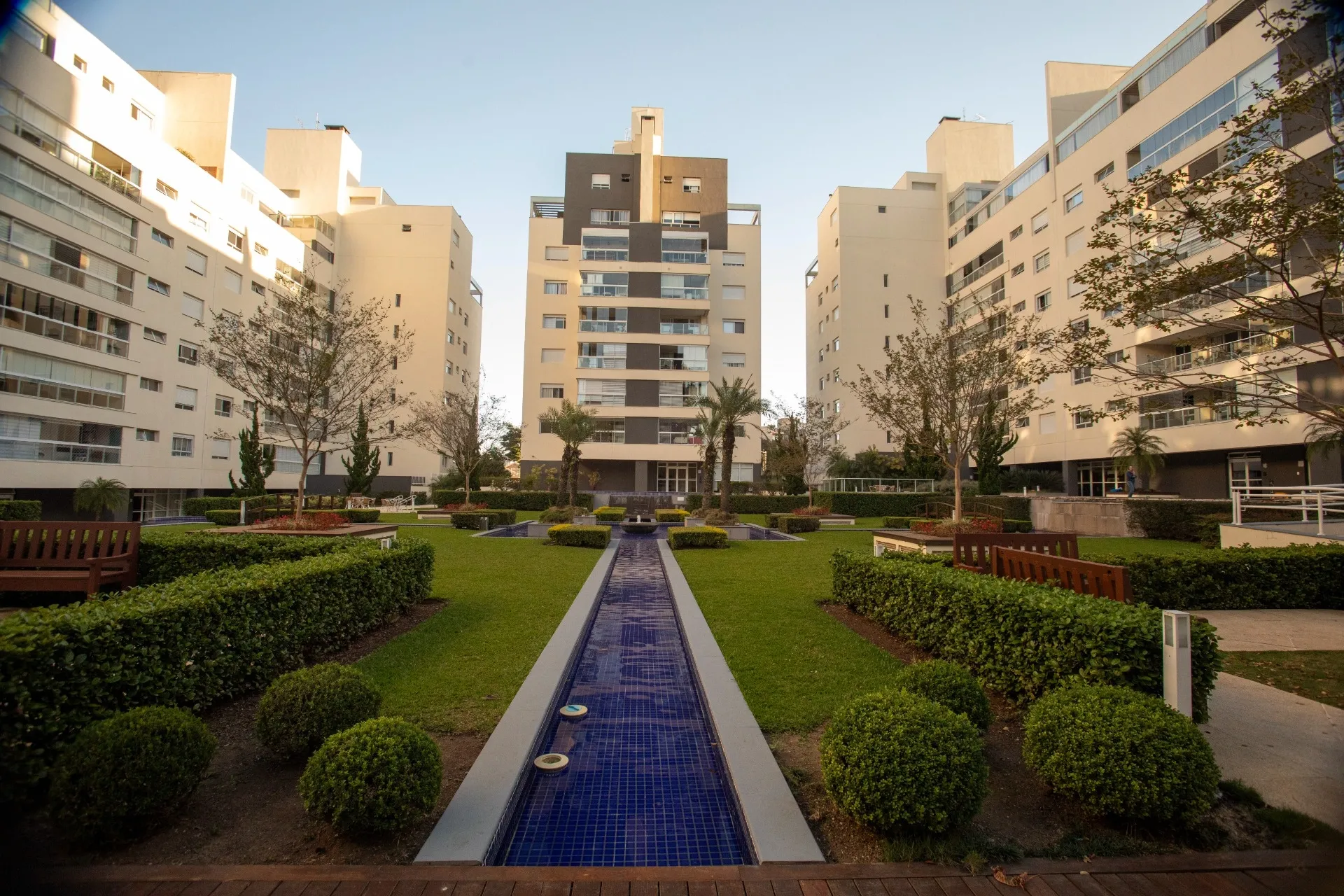 Apartamento de 4 Quartos à Venda no Edifício Quartier | Água Verde Curitiba — foto 25