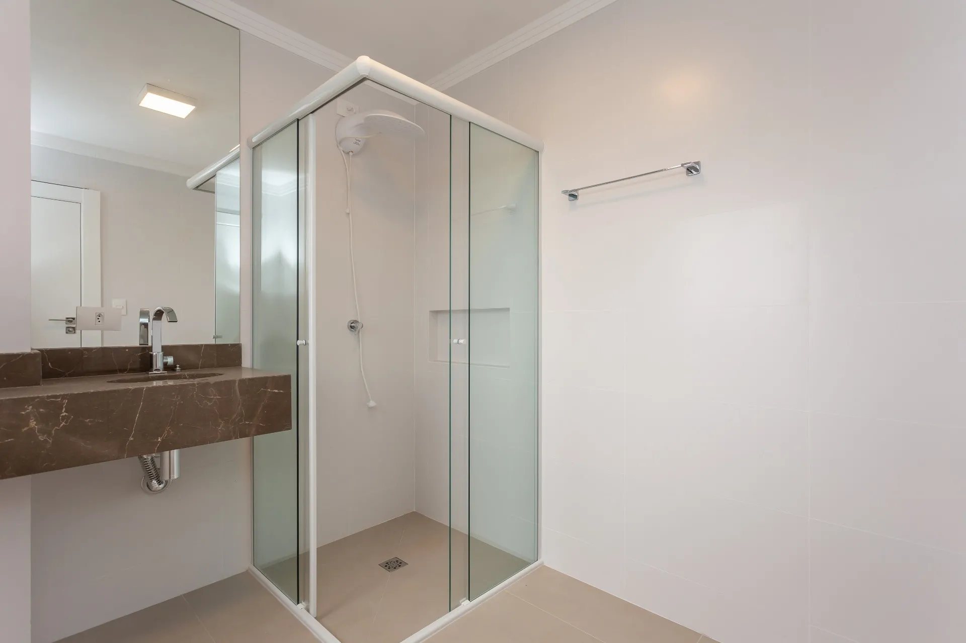 Apartamento de 4 Quartos à Venda no Edifício Wimbledon Park | Água Verde  Curitiba — foto 21