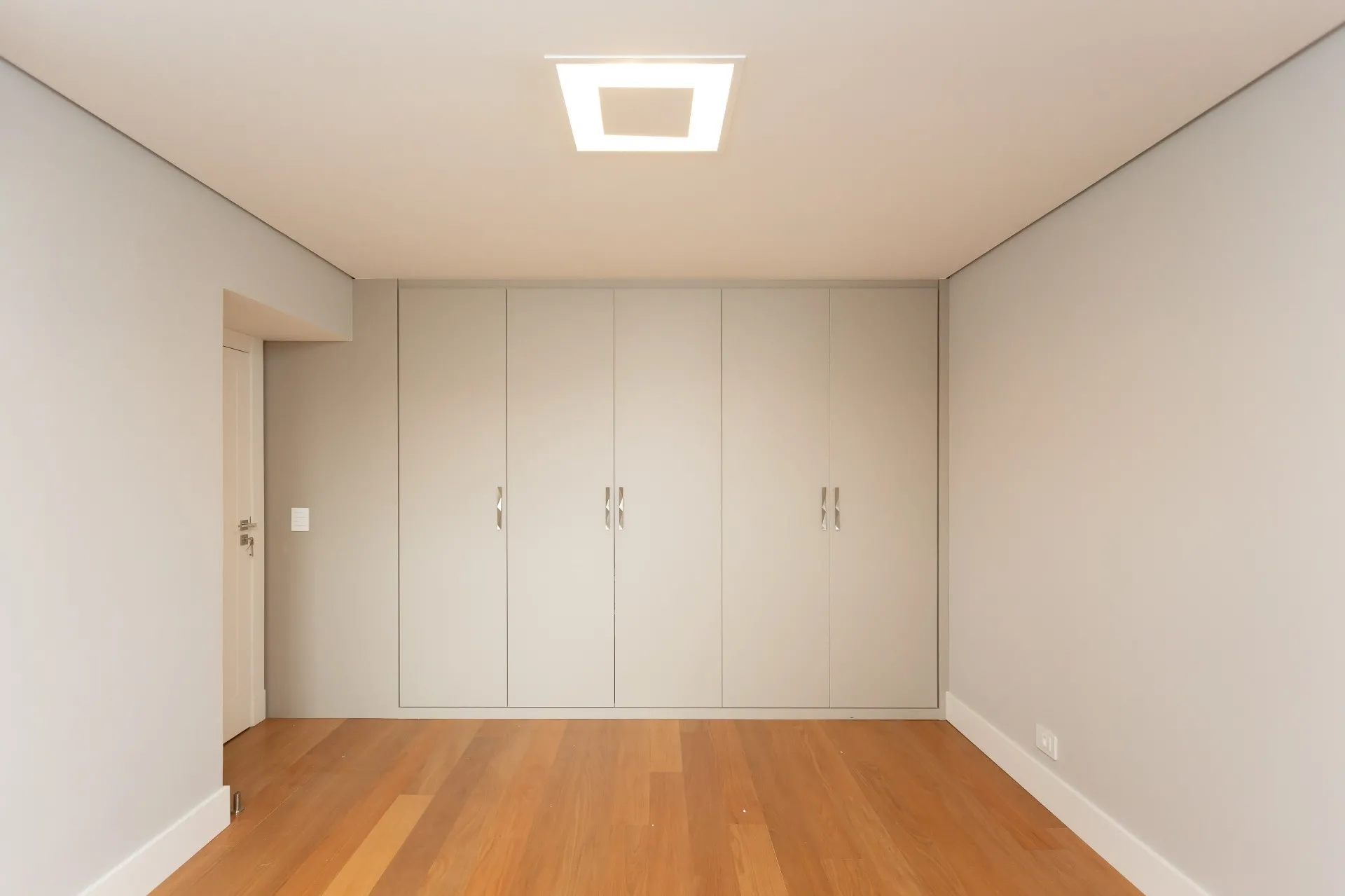 Apartamento de 4 Quartos à Venda no Edifício Wimbledon Park | Água Verde  Curitiba — foto 29