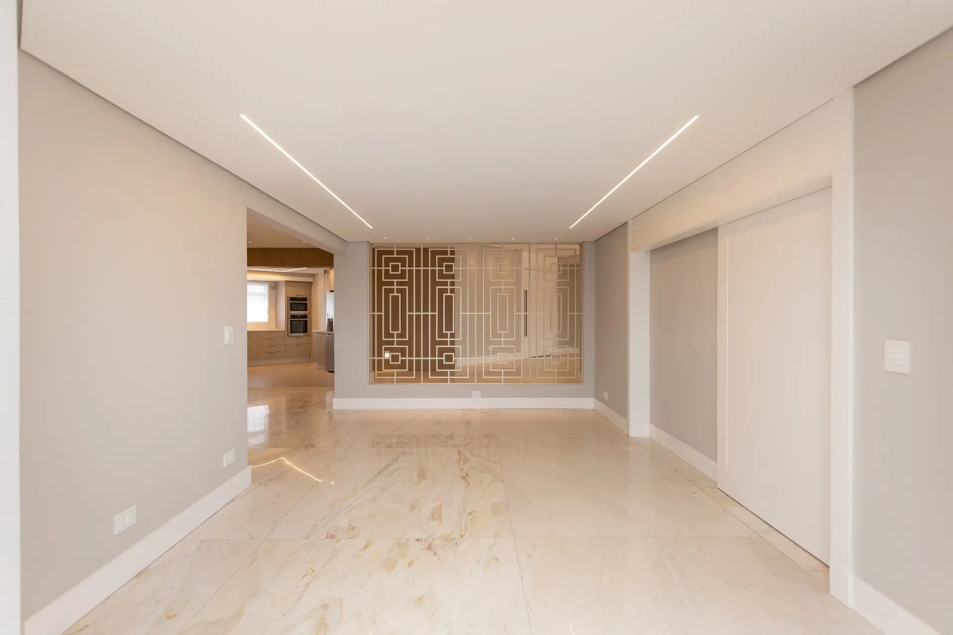Apartamento de 4 Quartos à Venda no Edifício Wimbledon Park | Água Verde  Curitiba — foto 8
