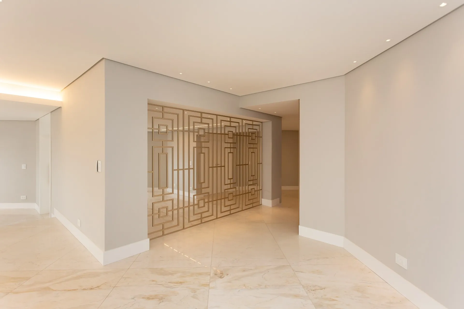 Apartamento de 4 Quartos à Venda no Edifício Wimbledon Park | Água Verde  Curitiba — foto 4