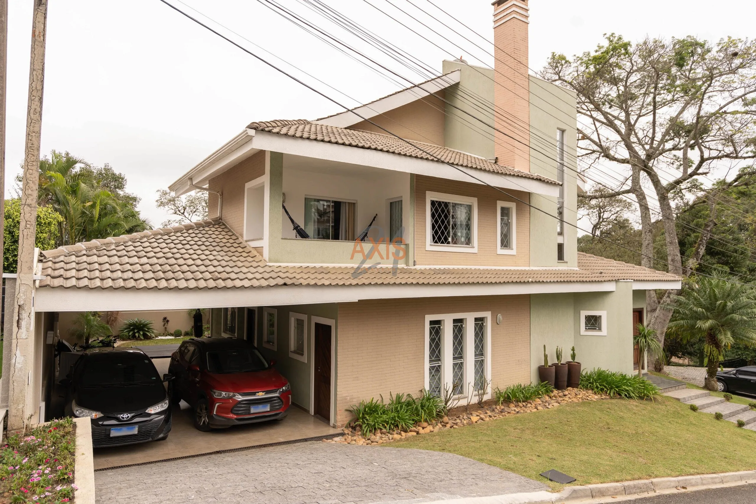 Casa de 4 Quartos à Venda no Residencial Milani | Cascatinha Curitiba — foto 1