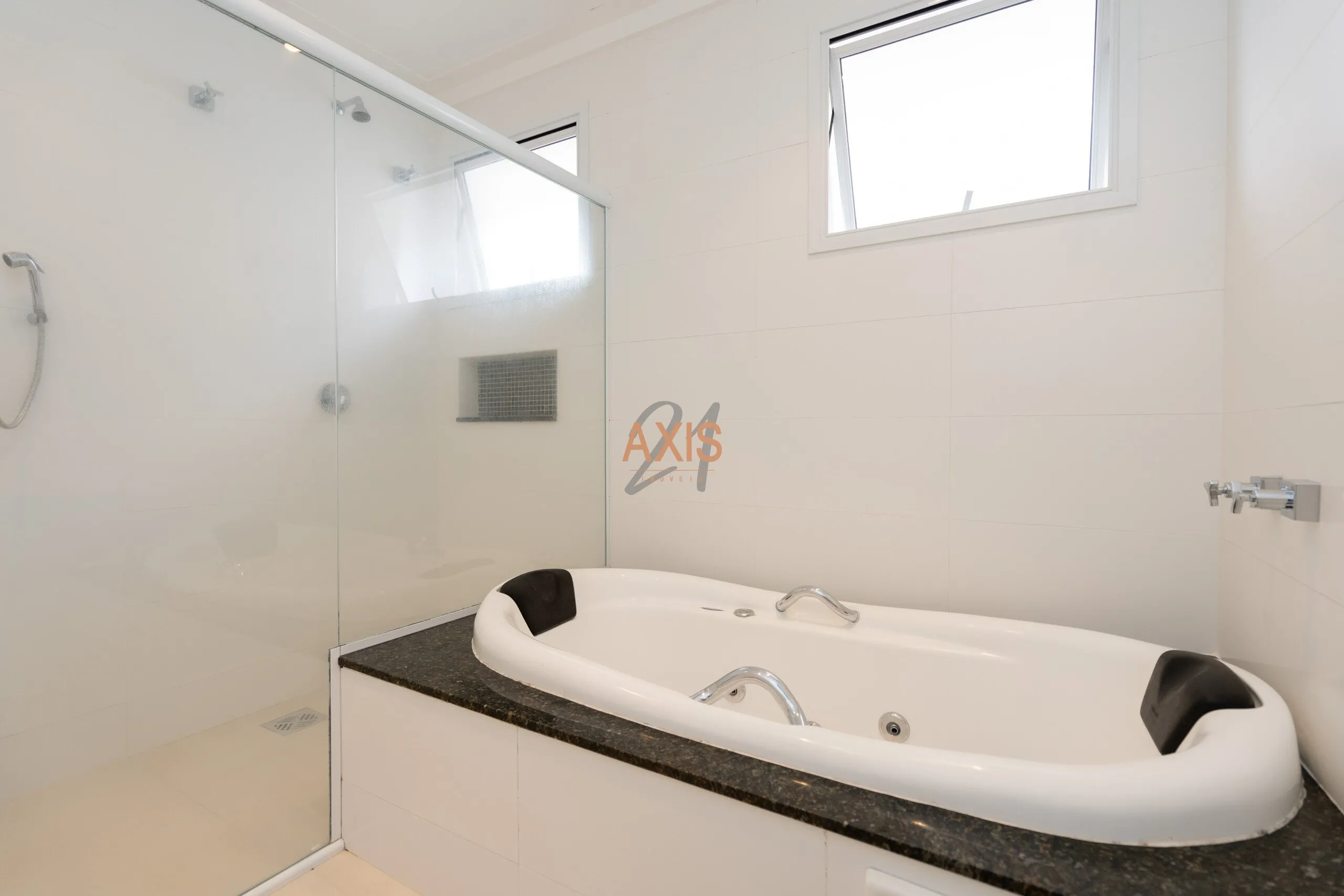 Casa de 4 Suítes à Venda no Condomínio Green Village Park  | Santa Felicidade Curitiba — foto 28