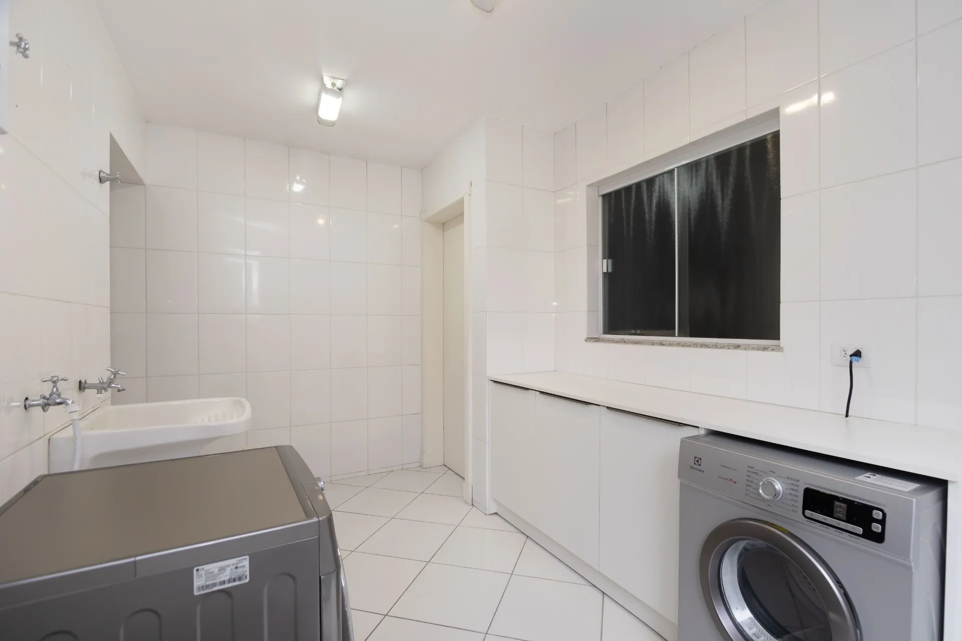 Casa de 4 Quartos à Venda no Residencial Green Life | Uberaba  Curitiba — foto 41