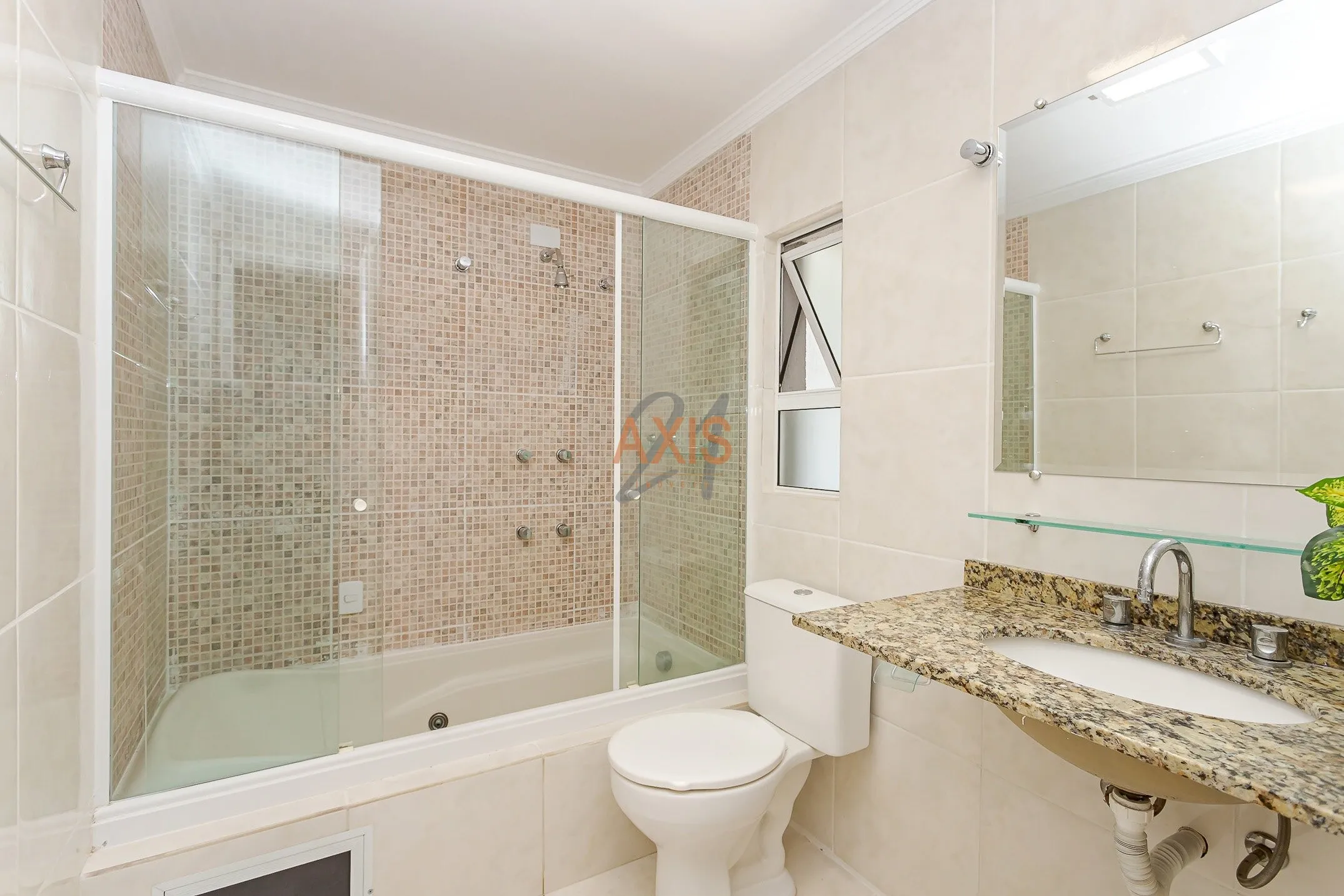 Casa de 4 Quartos à Venda no Condomínio Brazville | Orleans  Curitiba — foto 17