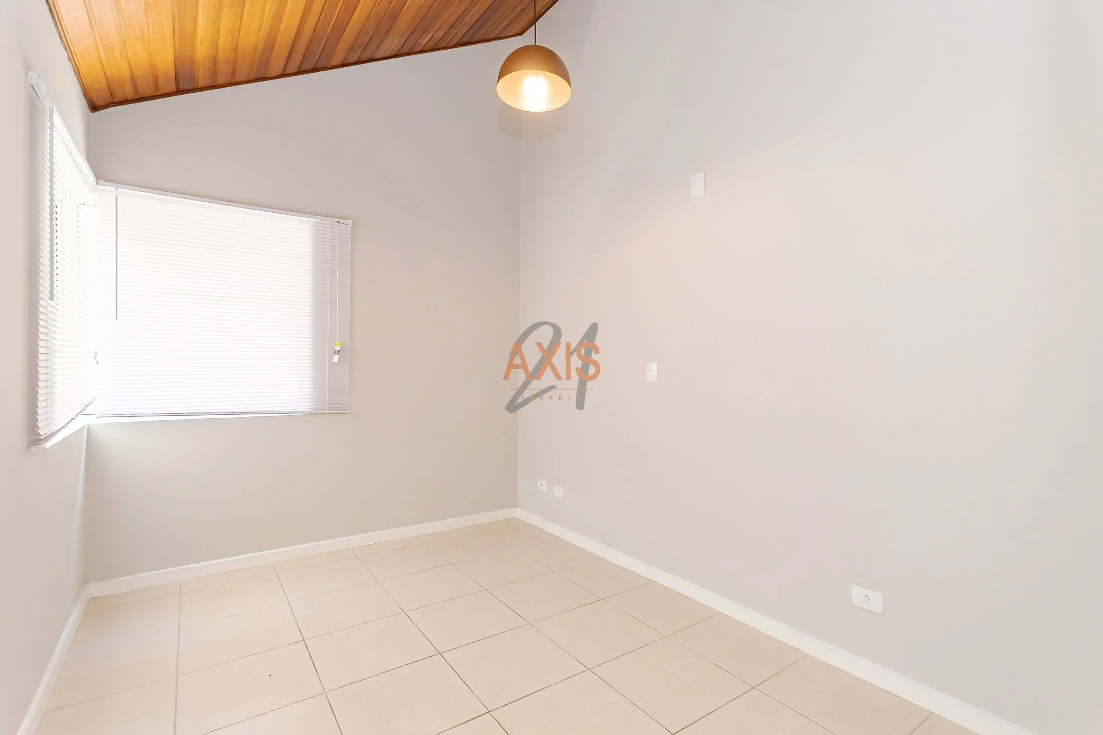 Casa de 4 Quartos à Venda no Condomínio Brazville | Orleans  Curitiba — foto 26