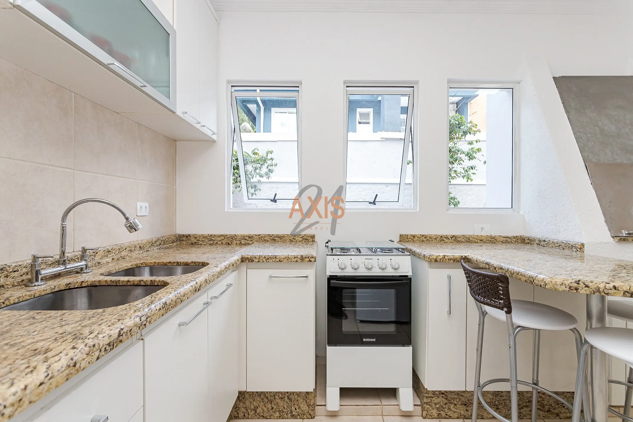 Casa de 4 Quartos à Venda no Condomínio Brazville | Orleans  Curitiba — foto 7
