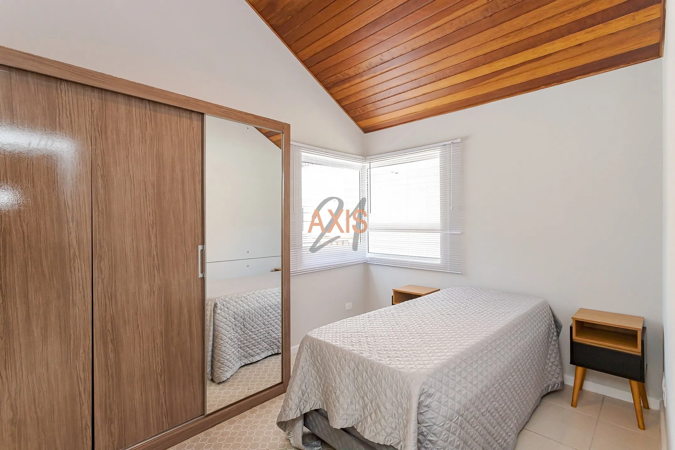 Casa de 4 Quartos à Venda no Condomínio Brazville | Orleans  Curitiba — foto 22