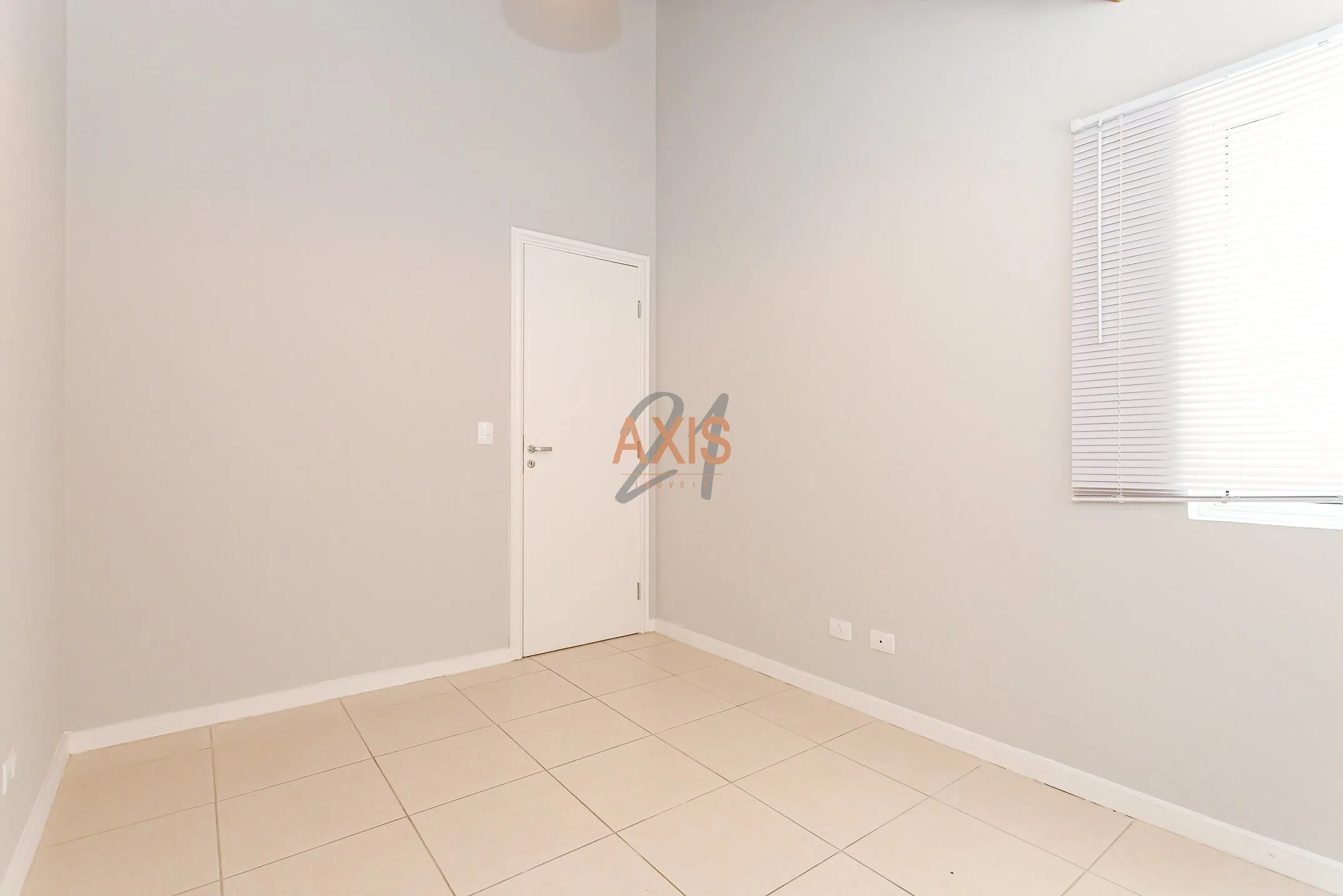 Casa de 4 Quartos à Venda no Condomínio Brazville | Orleans  Curitiba — foto 28