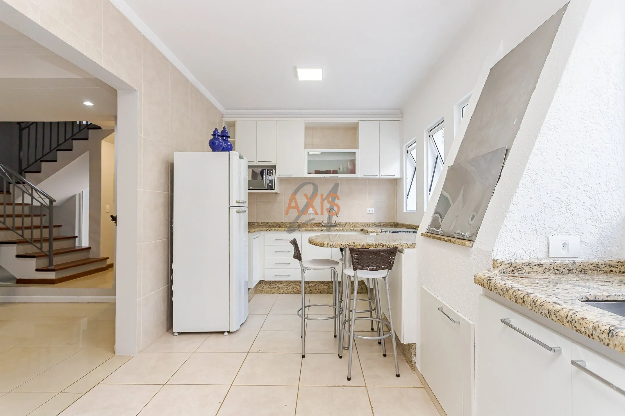 Casa de 4 Quartos à Venda no Condomínio Brazville | Orleans  Curitiba — foto 8