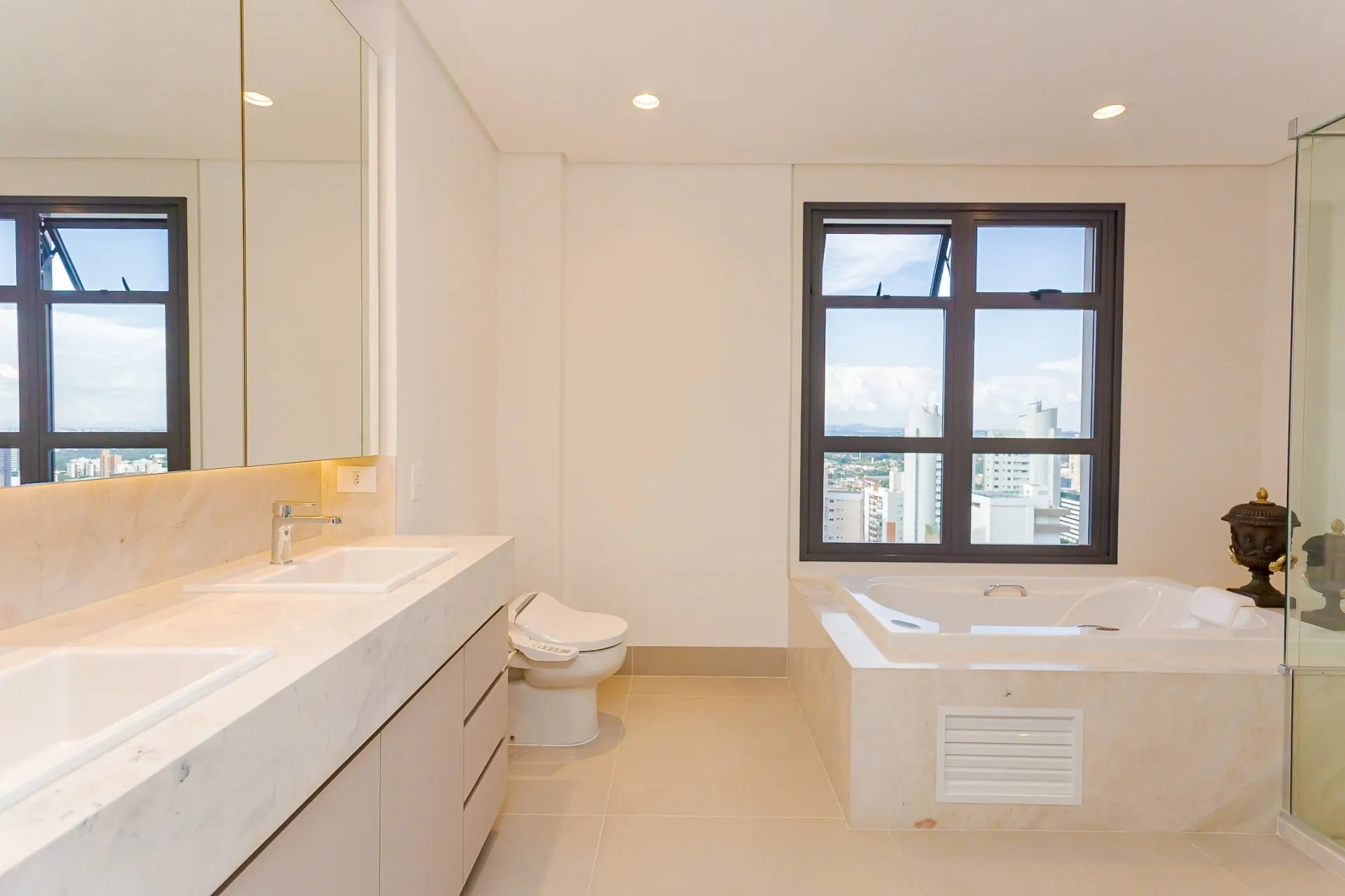 Apartamento de 3 Suítes à Venda no Edifício Maison Legend |  Ecoville  Curitiba — foto 23