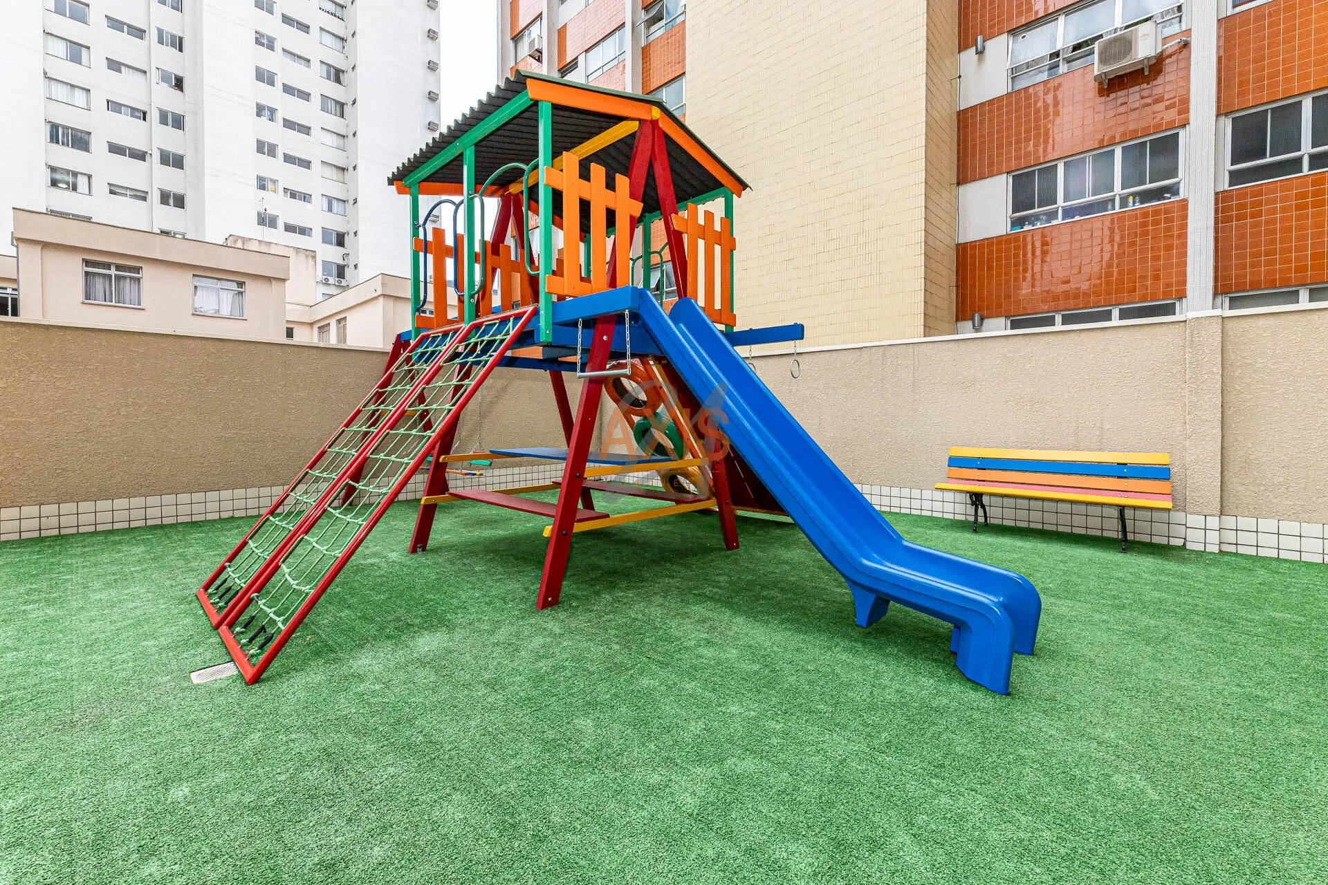 Apartamento de 4 Quartos à Venda no Edifício Caribean  | Água Verde  Curitiba — foto 35