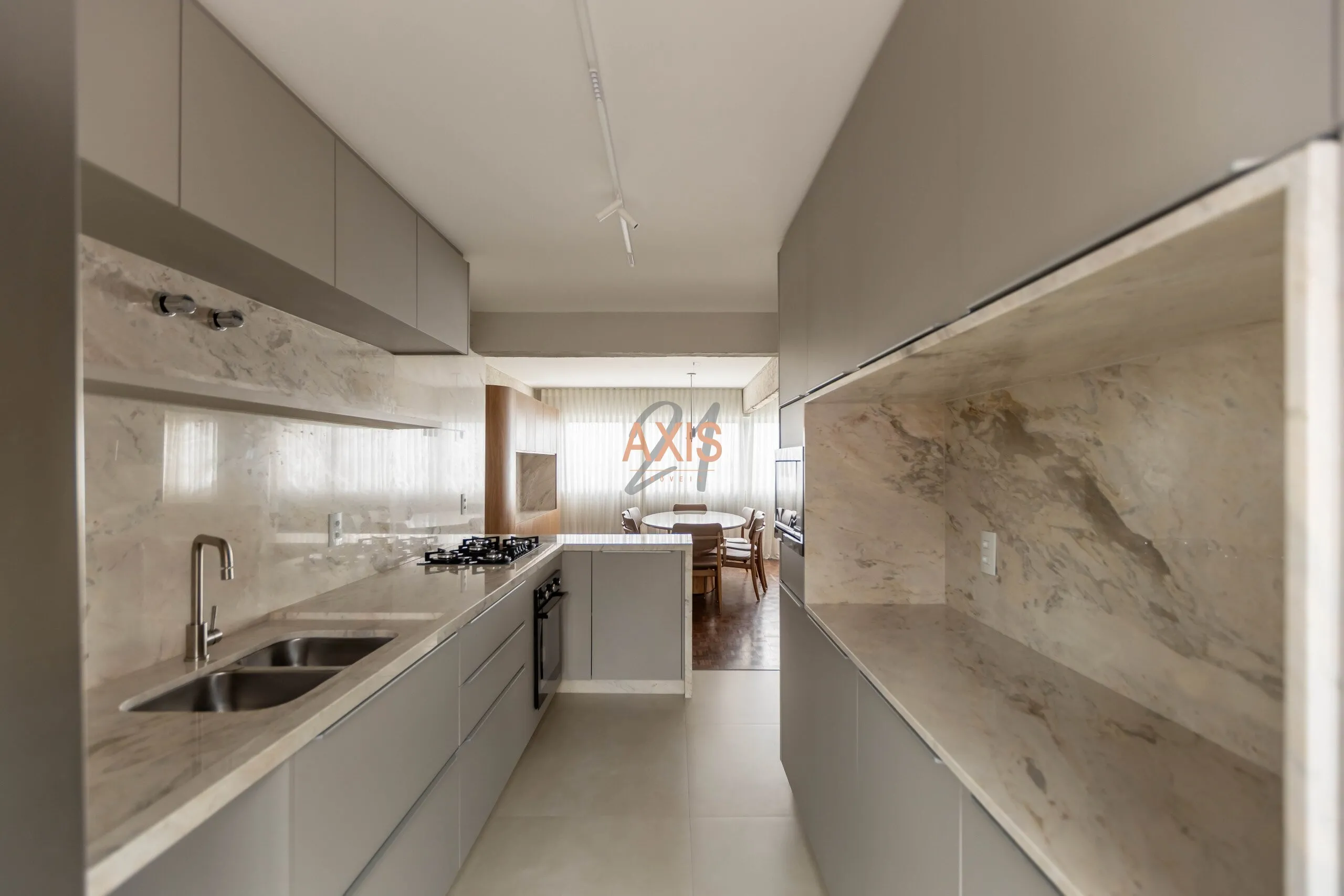 Cobertura Duplex de 4 Suítes à Venda no Edifício Concorde | Batel Curitiba — foto 9