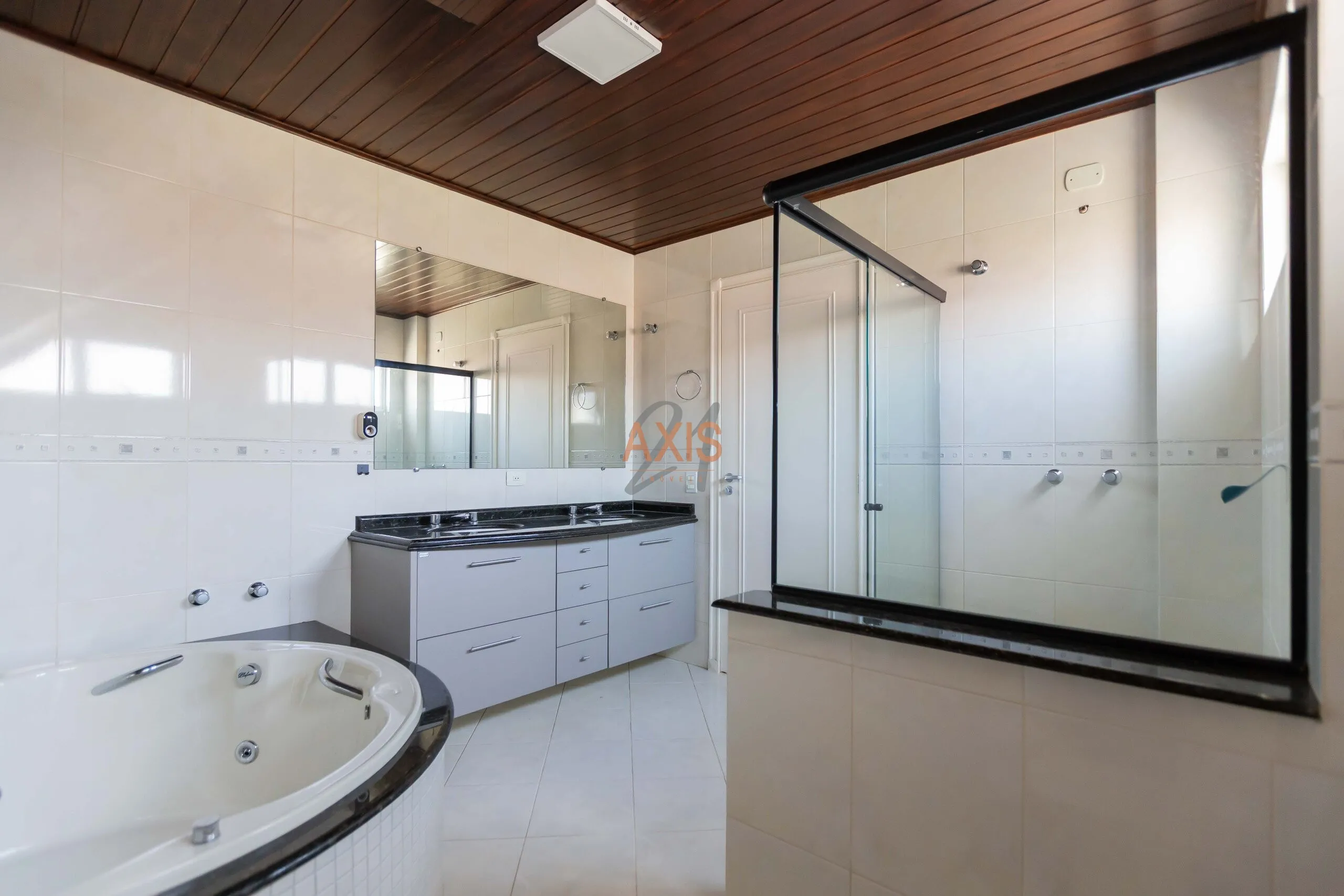 Sobrado de 4 Quartos  à Venda na Rua Frei Francisco Mont' Alverne | Jardim das Américas Curitiba — foto 42
