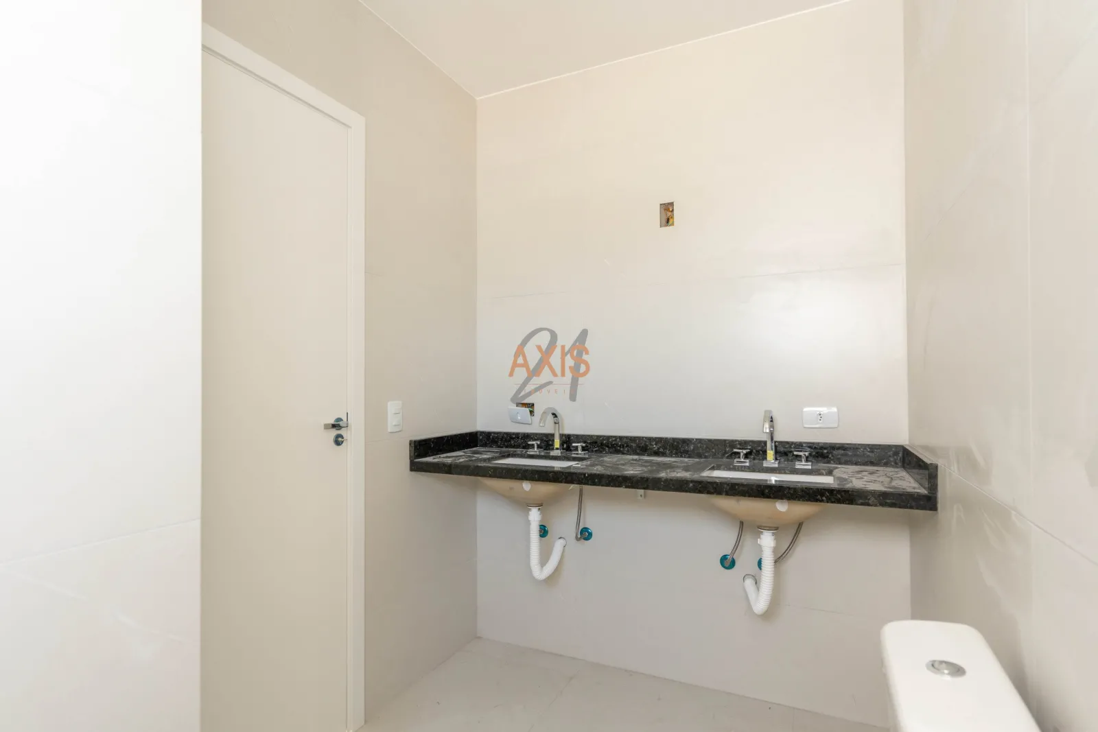 Sobrado de 3 Quartos à Venda  no Condomínio Emaús | Santa Felicidade Curitiba — foto 15