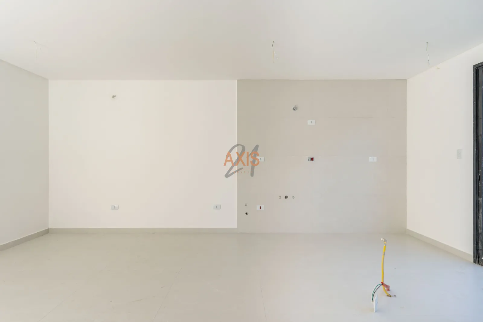 Sobrado de 3 Quartos à Venda  no Condomínio  Emaús | Santa Felicidade  Curitiba — foto 5