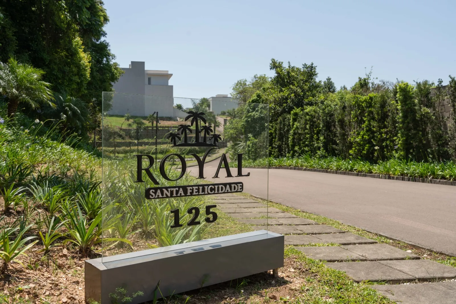 Terreno de 300m² à Venda no Condomínio Royal Santa felicidade | Santa Felicidade — foto 1