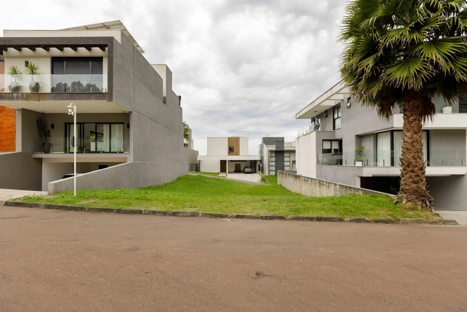 Terreno de 300m² à Venda no Condomínio Royal Santa felicidade | Santa Felicidade — foto 4