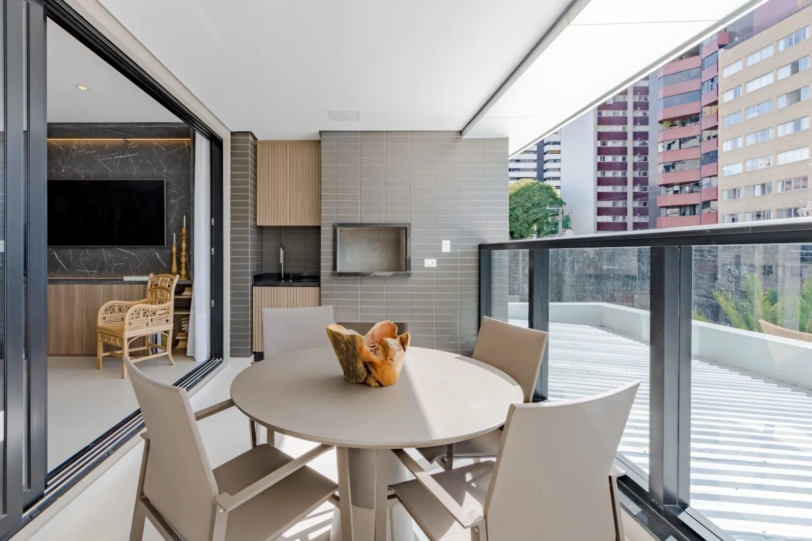 Apartamento de 3 Suítes à Venda no Edifício Aventus Residence | Bigorrilho Curitiba — foto 4
