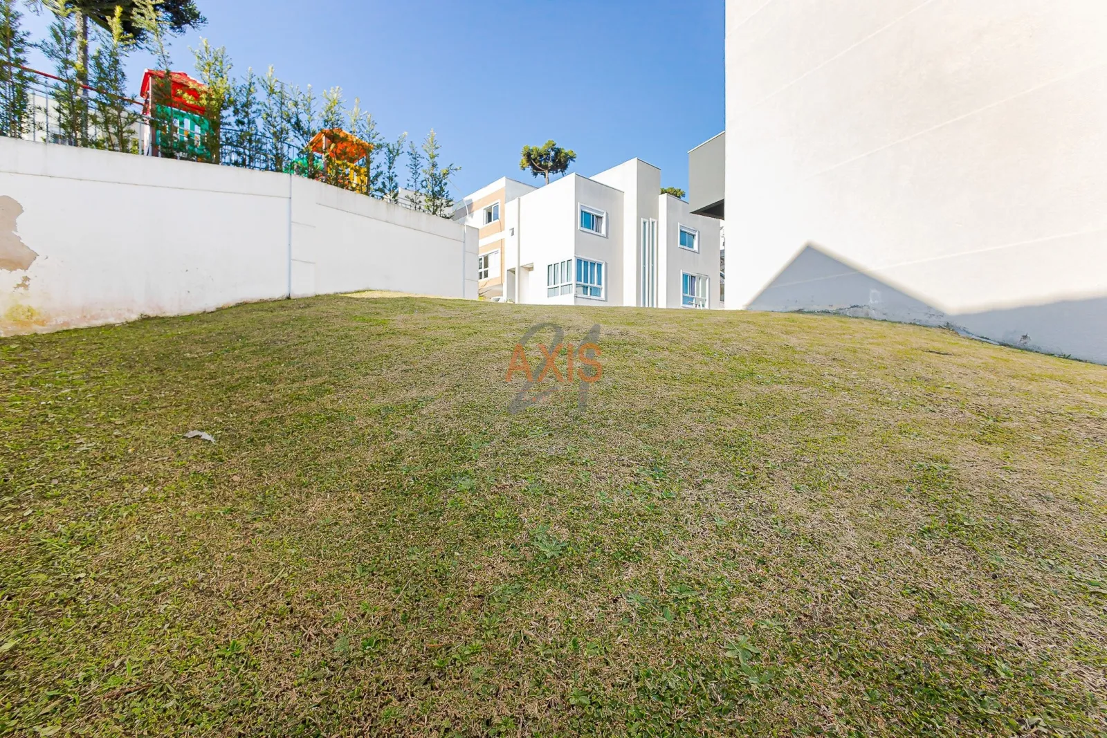 Terreno de 180m² à Venda no Condomínio Vila Paradiso | Uberaba  Curitiba — foto 13