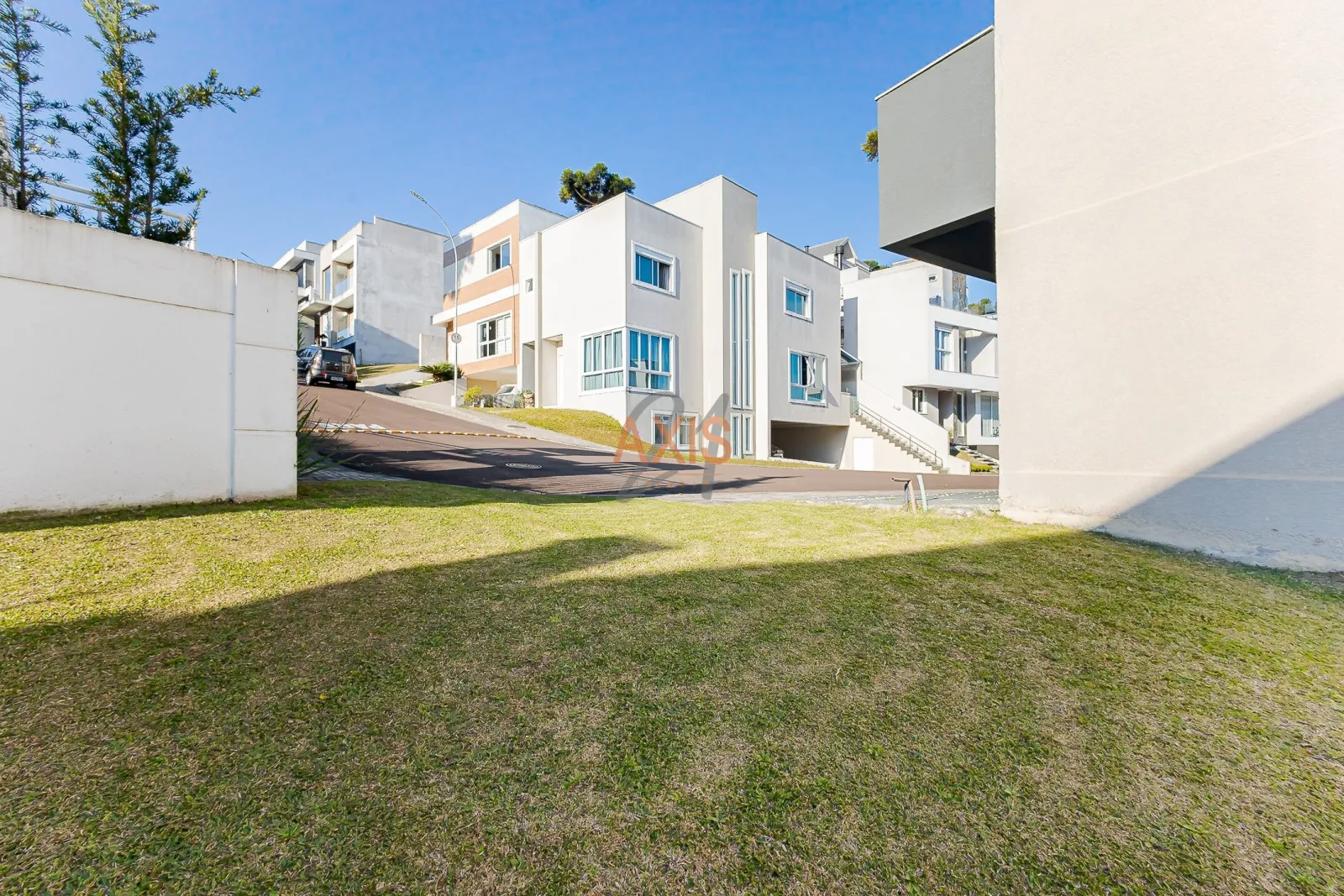 Terreno de 180m² à Venda no Condomínio Vila Paradiso | Uberaba  Curitiba — foto 14