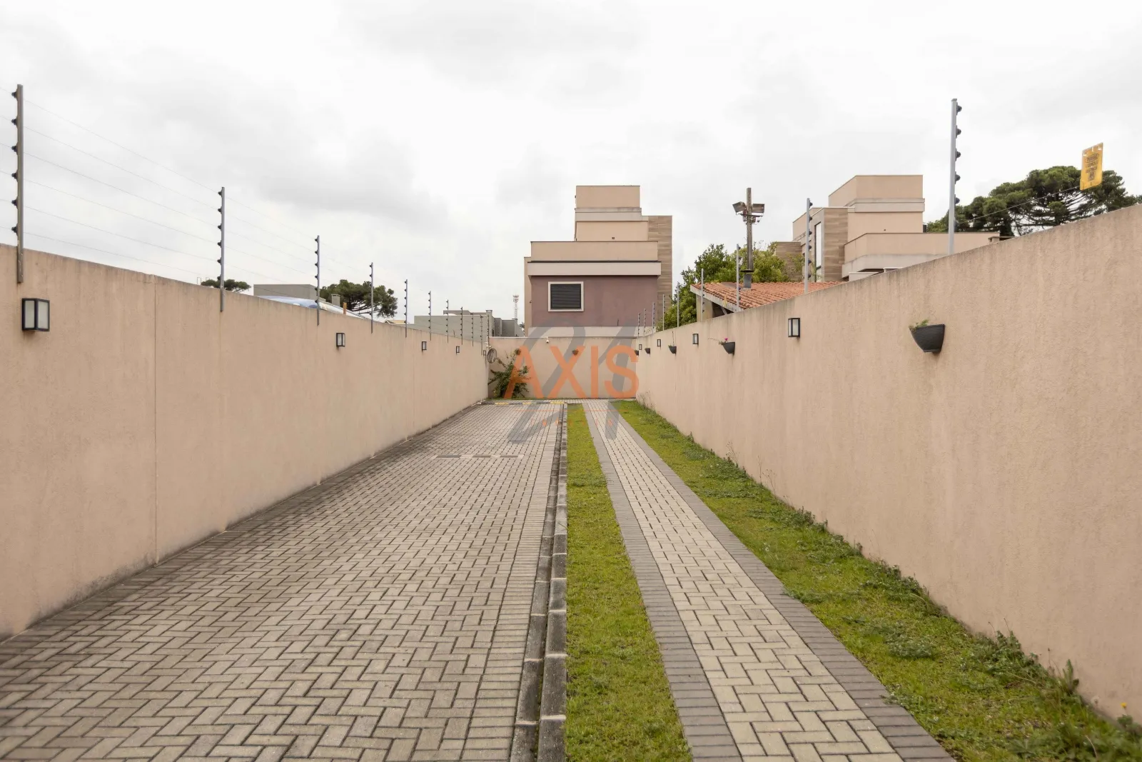 Sobrado de 3 Quartos à Venda no Condomínio Diamond Santa Ana | Uberaba Curitiba — foto 34