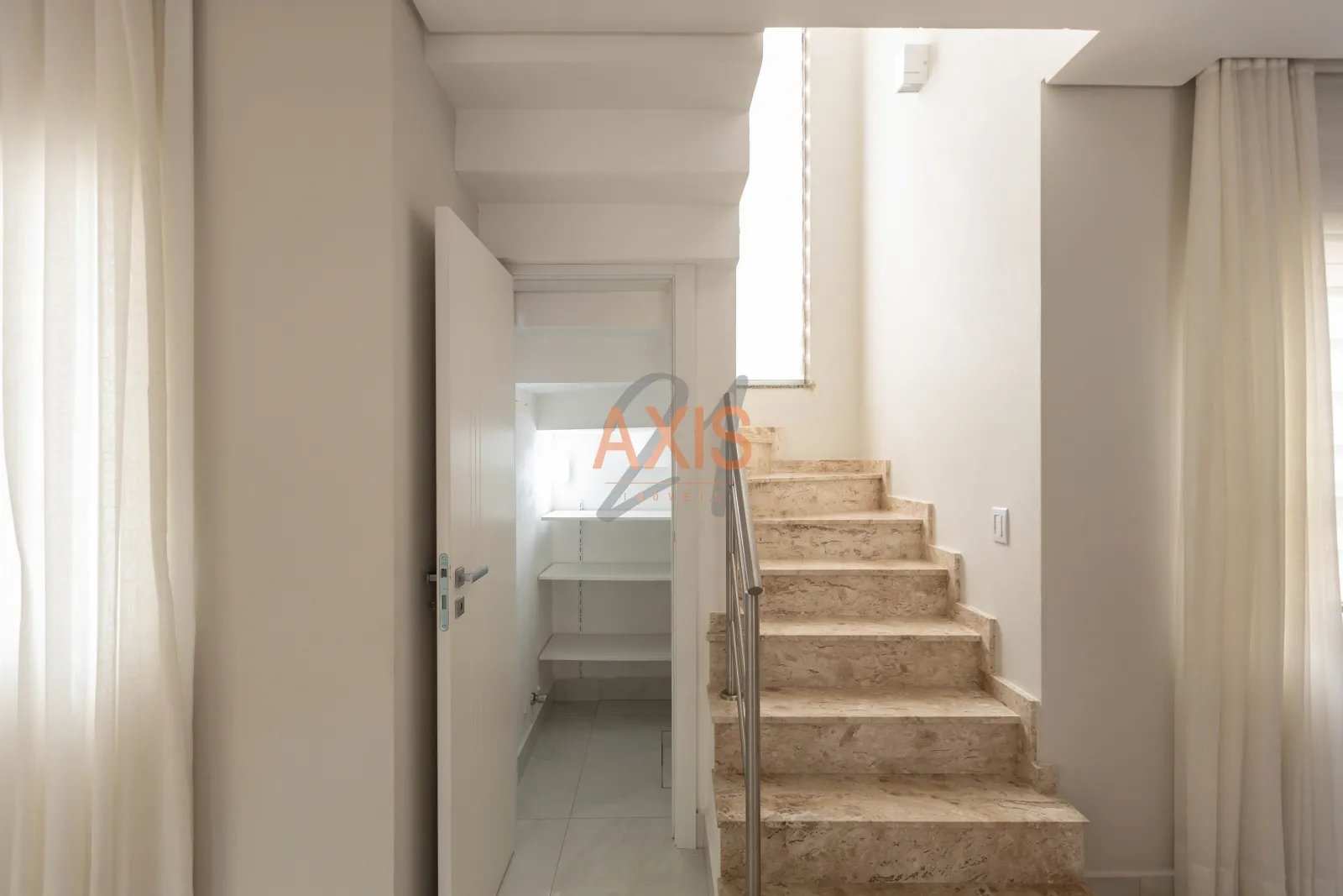 Sobrado de 3 Quartos à Venda no Condomínio Diamond Santa Ana | Uberaba Curitiba — foto 13