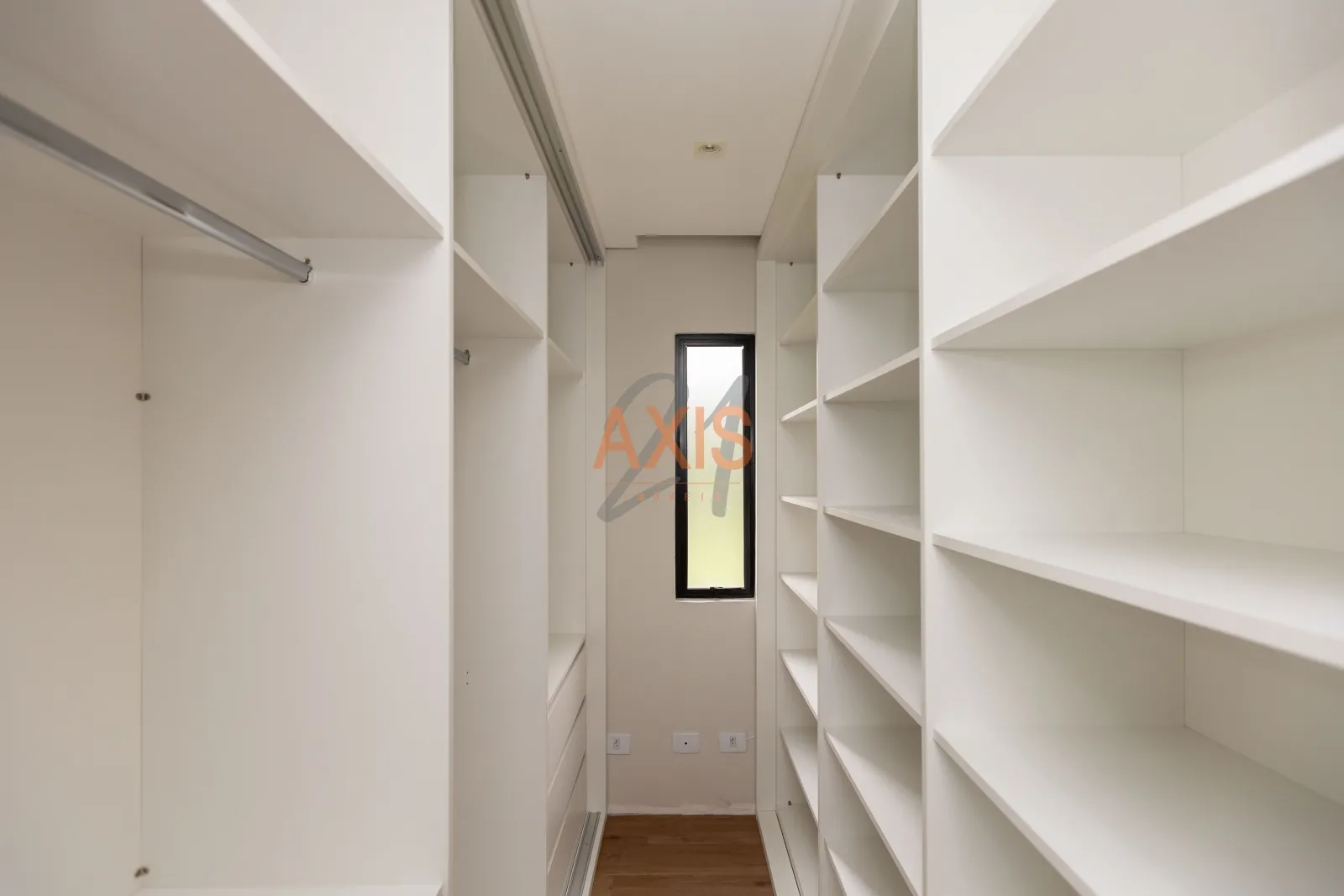 Sobrado de 3 Quartos à Venda no Condomínio Diamond Santa Ana | Uberaba Curitiba — foto 17