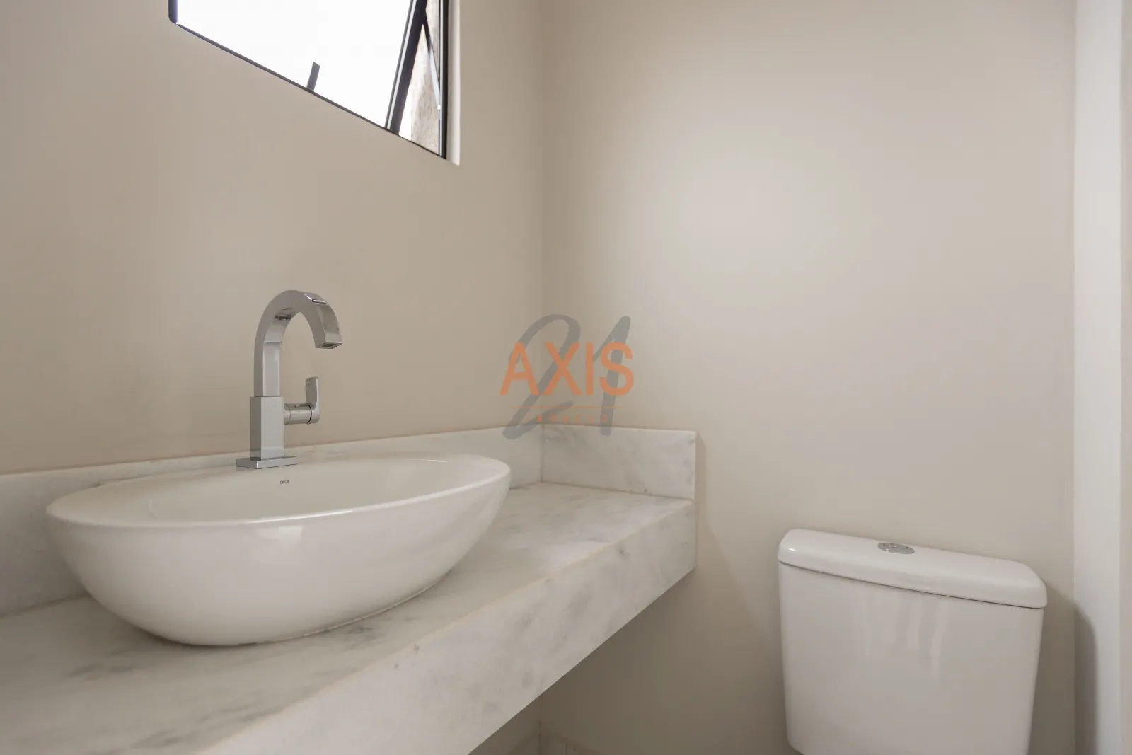 Sobrado de 3 Quartos à Venda no Condomínio Diamond Santa Ana | Uberaba Curitiba — foto 28