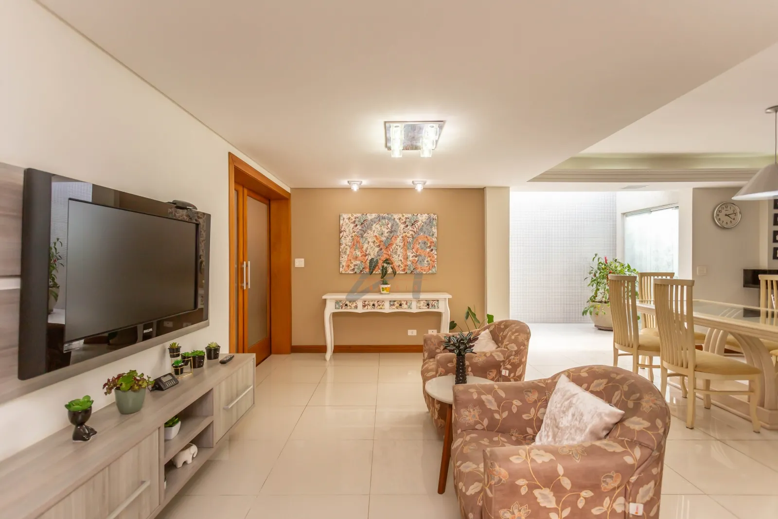 Casa de 4 Suítes à Venda na Rua Professor Assis Gonçalves | Água Verde Curitiba — foto 12
