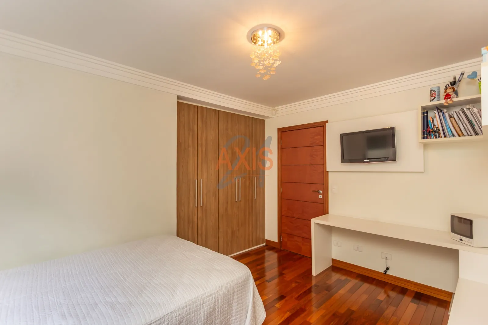 Casa de 4 Suítes à Venda na Rua Professor Assis Gonçalves | Água Verde Curitiba — foto 28
