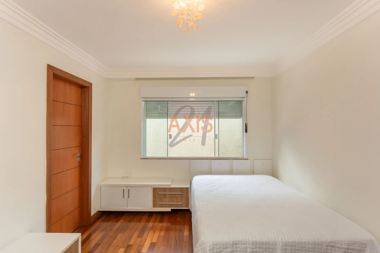 Casa de 4 Suítes à Venda na Rua Professor Assis Gonçalves | Água Verde Curitiba — foto 27