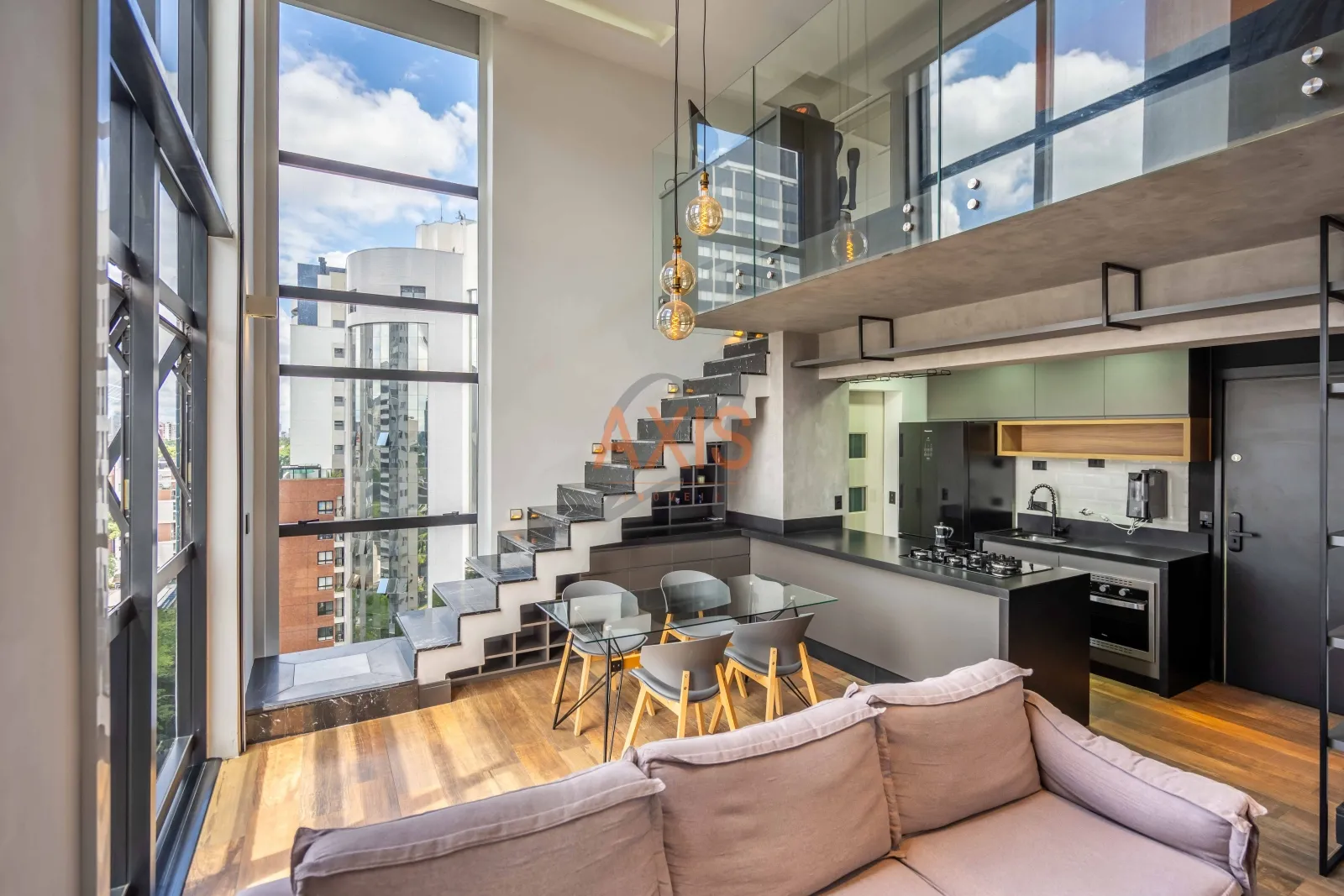 Apartamento Loft de 1 Suíte no Edifício Curitiba Loft Champagnat — foto 1