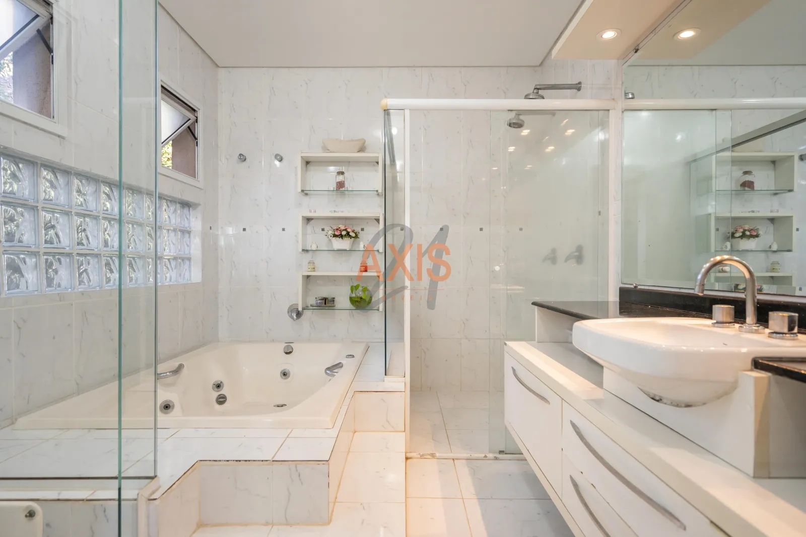 Casa de 4 Suítes à Venda no Condomínio Montmartre | Santa Felicidade Curitiba — foto 23