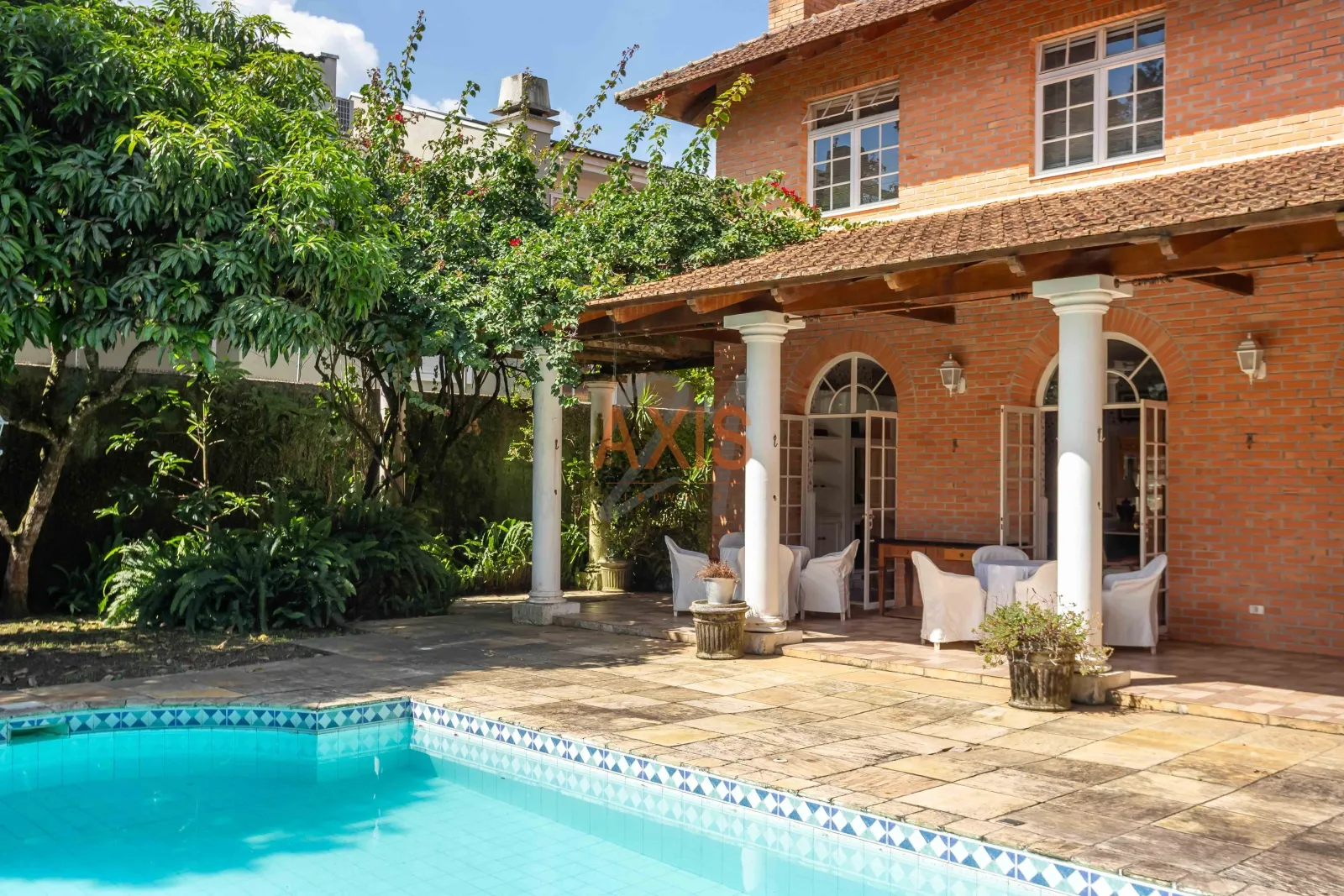 Casa de 4 Suítes à venda na Rua Ângelo Dallarmi | Santa Felicidade Curitiba — foto 2