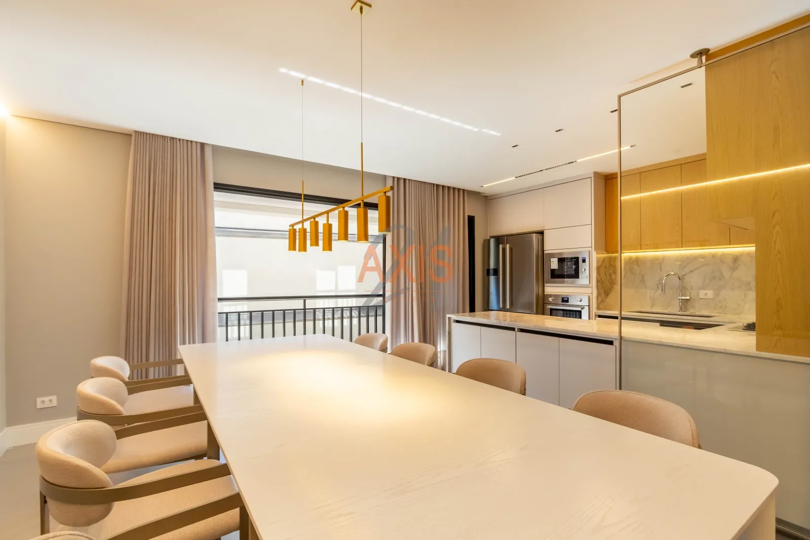 Casa de 3 Suítes à Venda no Condomínio Holland Park | Ahú Curitiba — foto 1