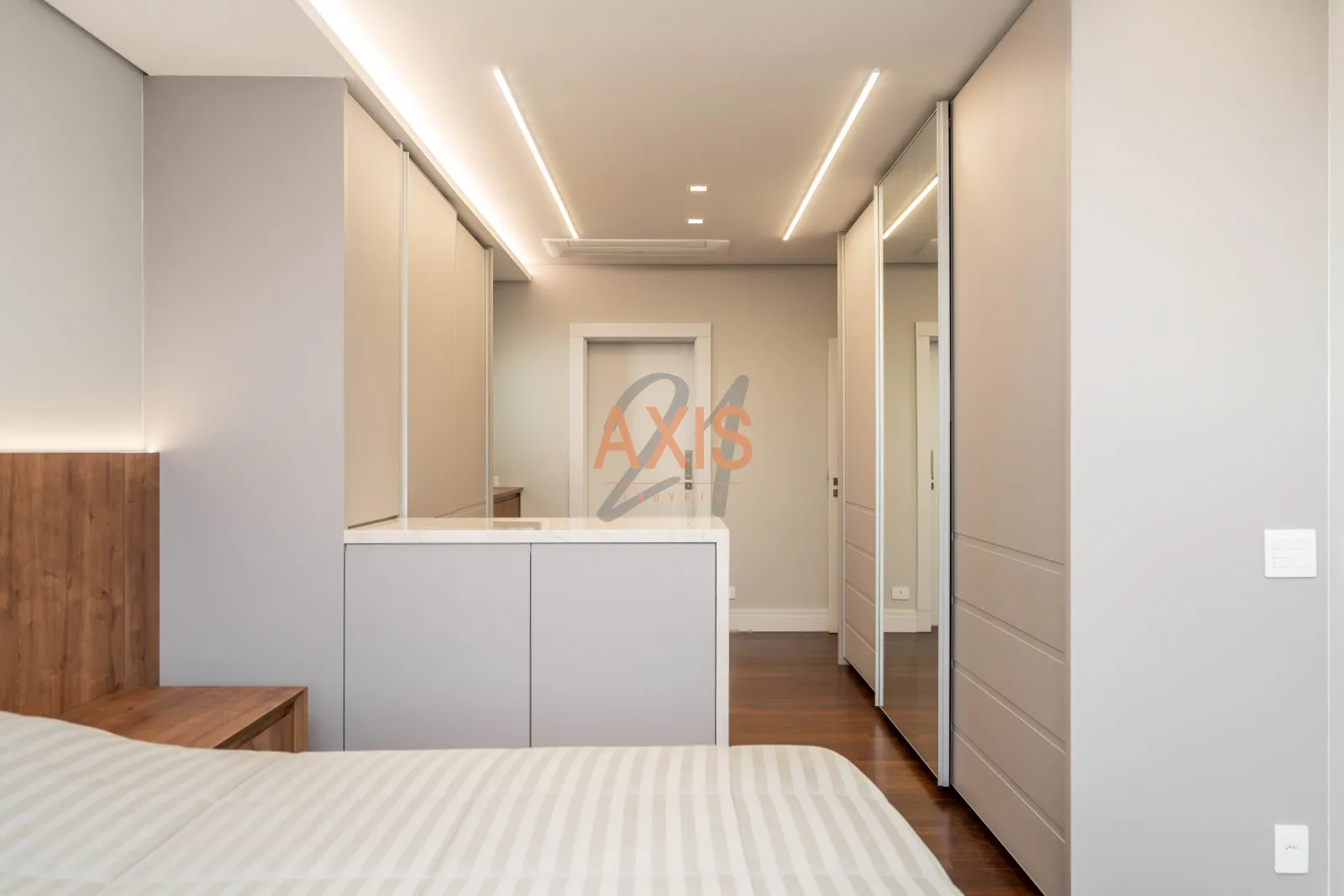 Casa de  5 Suítes à Venda no Residencial Paradiso | Campo Comprido Curitiba — foto 23
