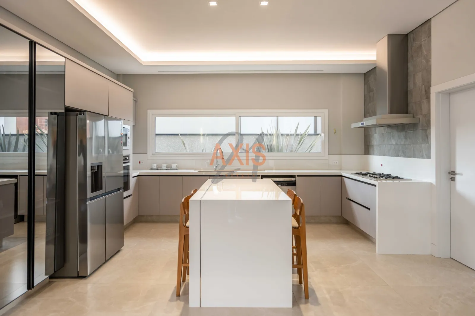Casa de  5 Suítes à Venda no Residencial Paradiso | Campo Comprido Curitiba — foto 9