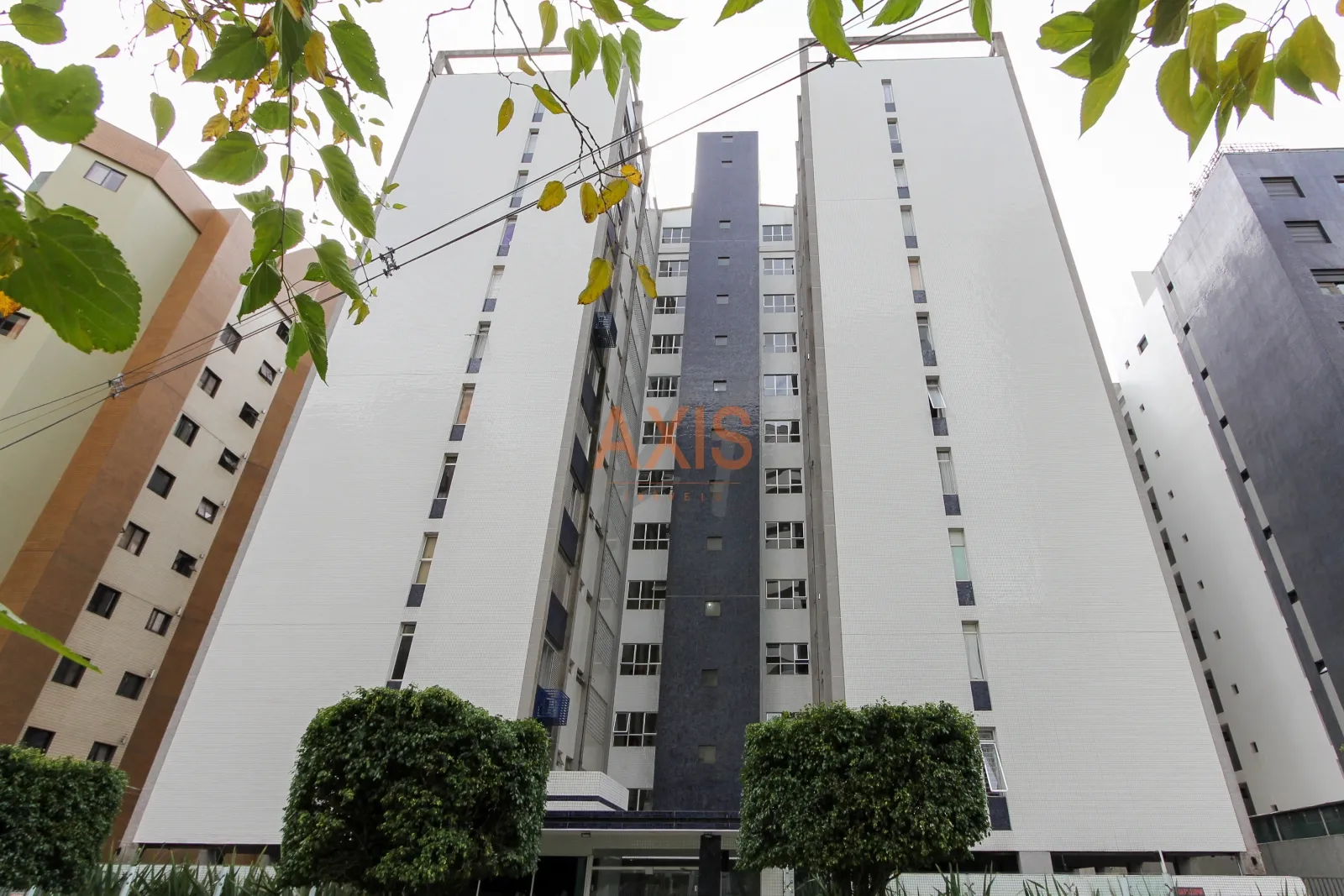Apartamento de 3 Quartos à Venda no Residencial Santa Terezinha | Batel Curitiba — foto 1