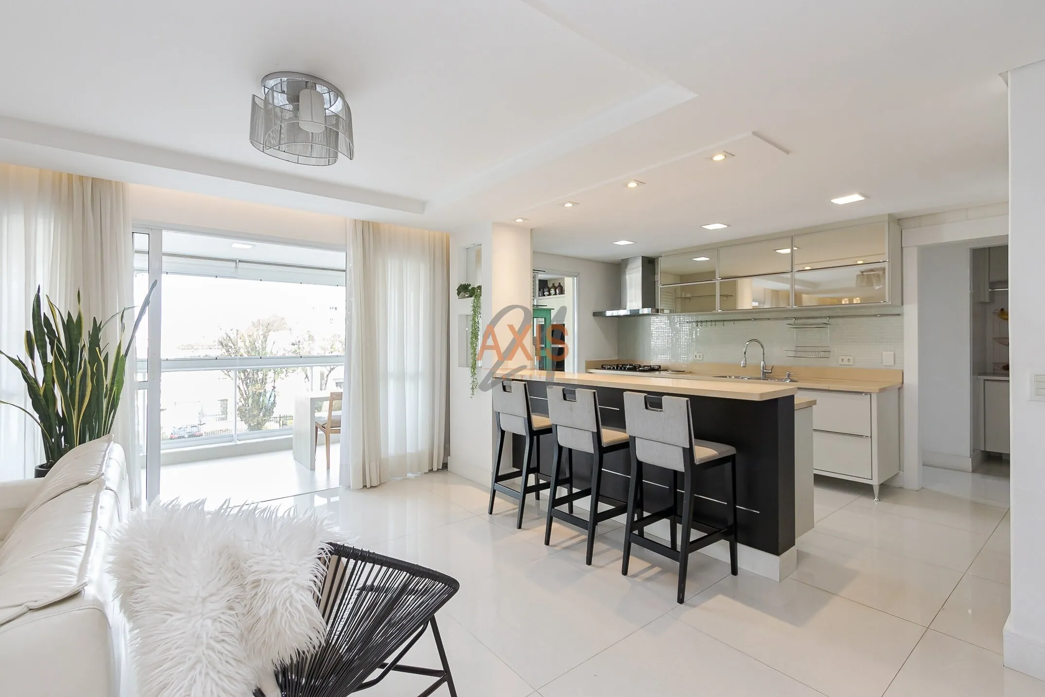Apartamento de 3 Suítes à Venda  no Edifício Quartier | Água Verde  Curitiba — foto 5