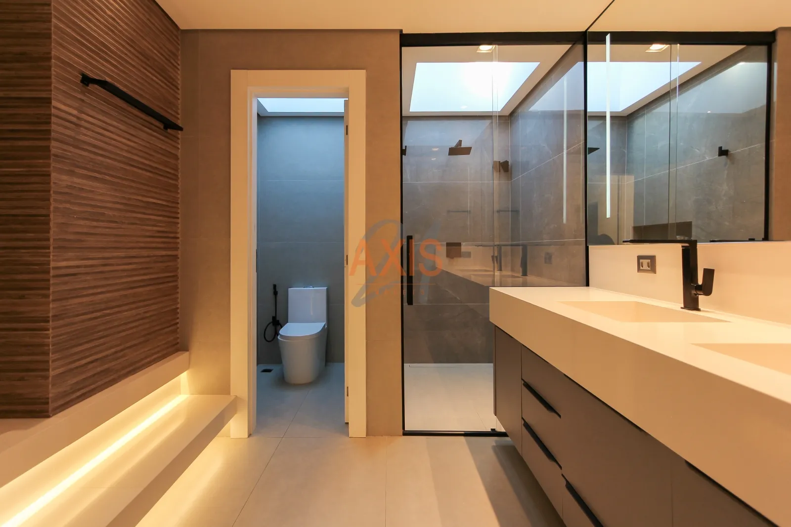 Casa de 4 Suítes à Venda no Condomínio Green Village Park | Santa Felicidade  Curitiba — foto 22